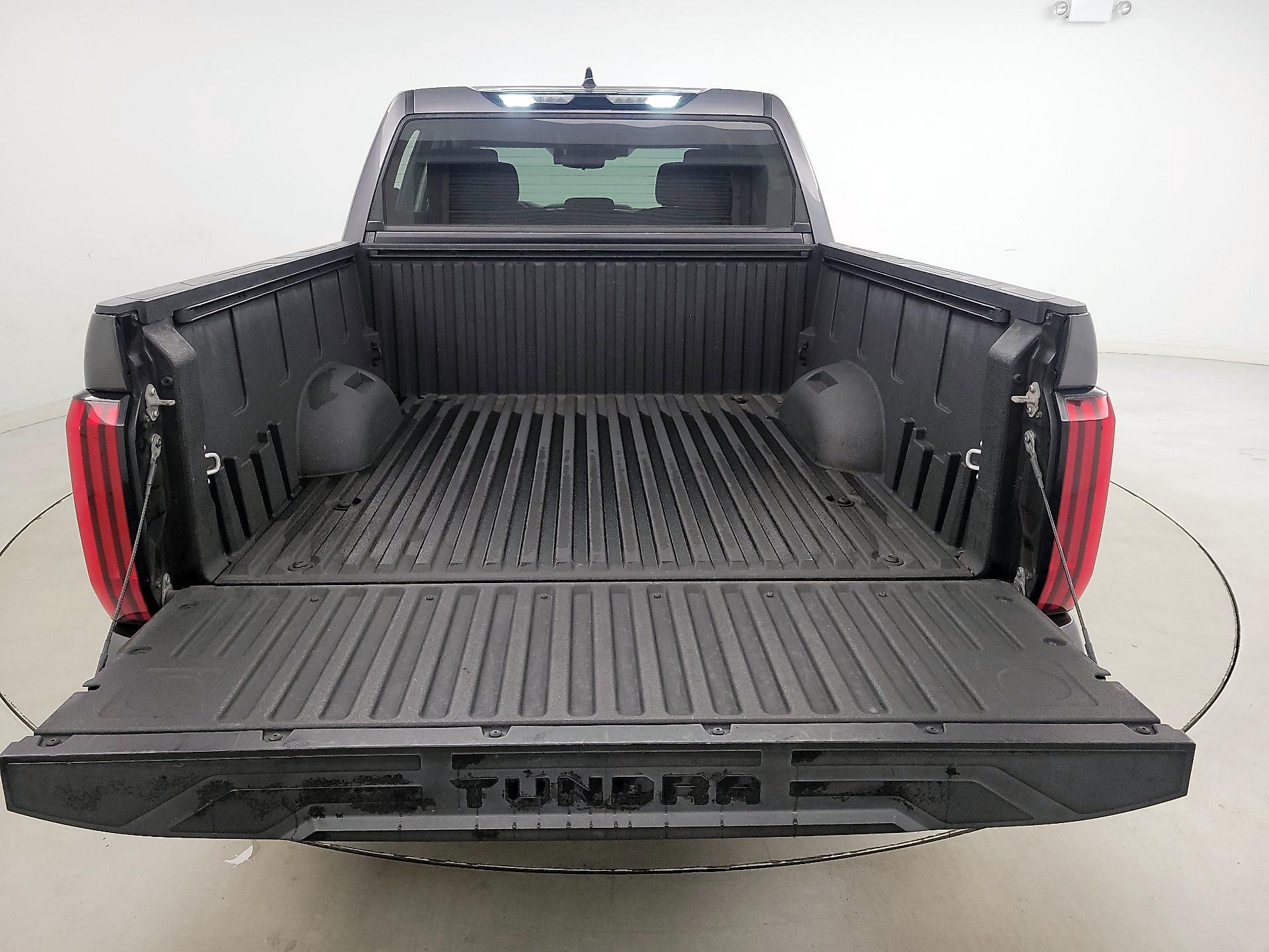 Thumbnail: 2022 Toyota Tundra - 20