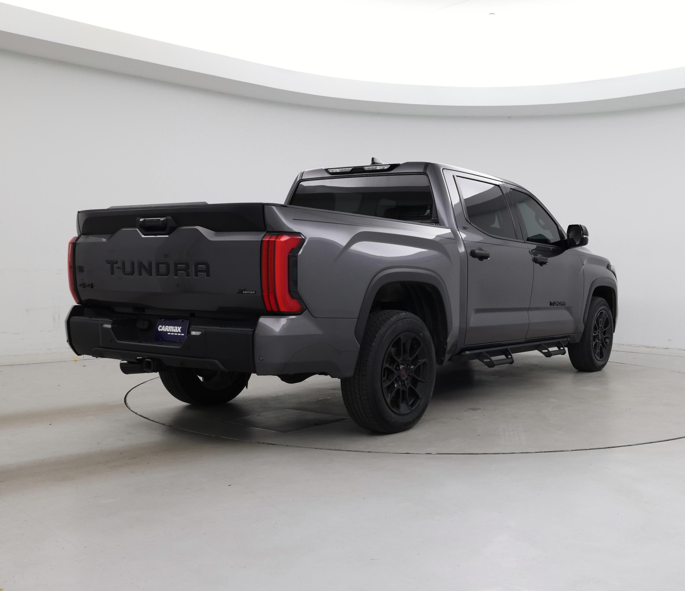 Thumbnail: 2022 Toyota Tundra - 8