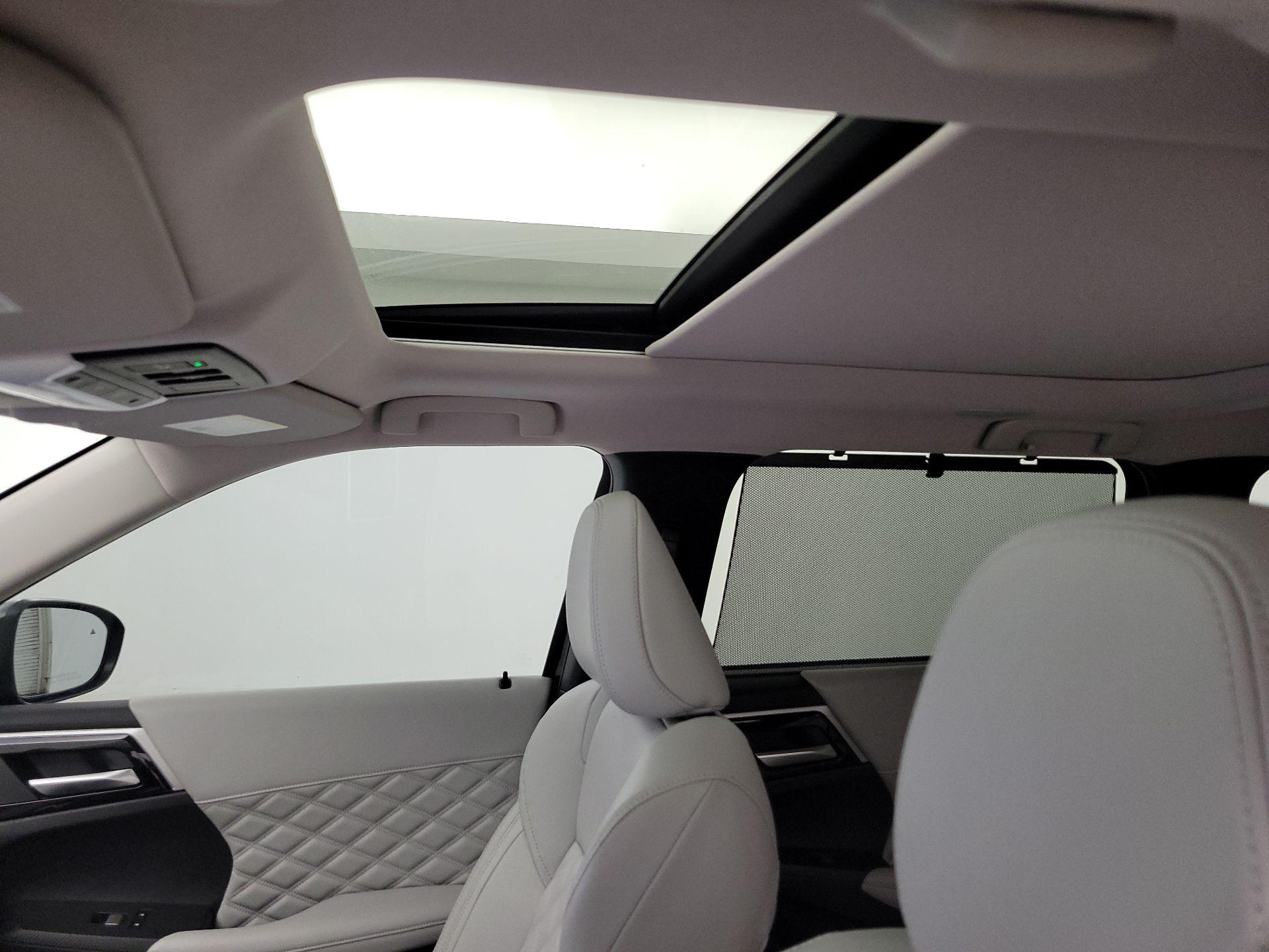 Thumbnail: 2024 Mitsubishi Outlander - 20