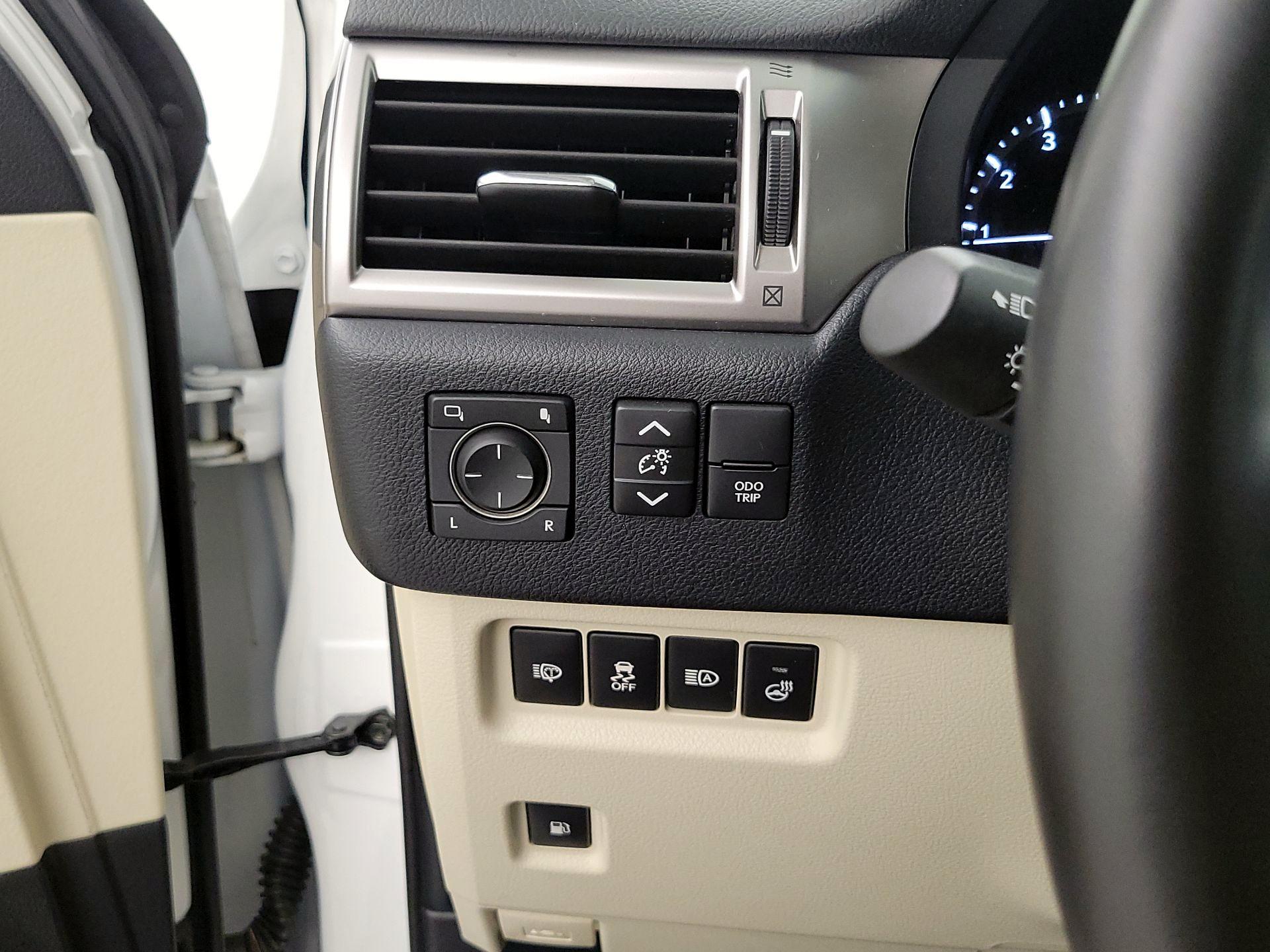 Thumbnail: 2022 Lexus GX - 13