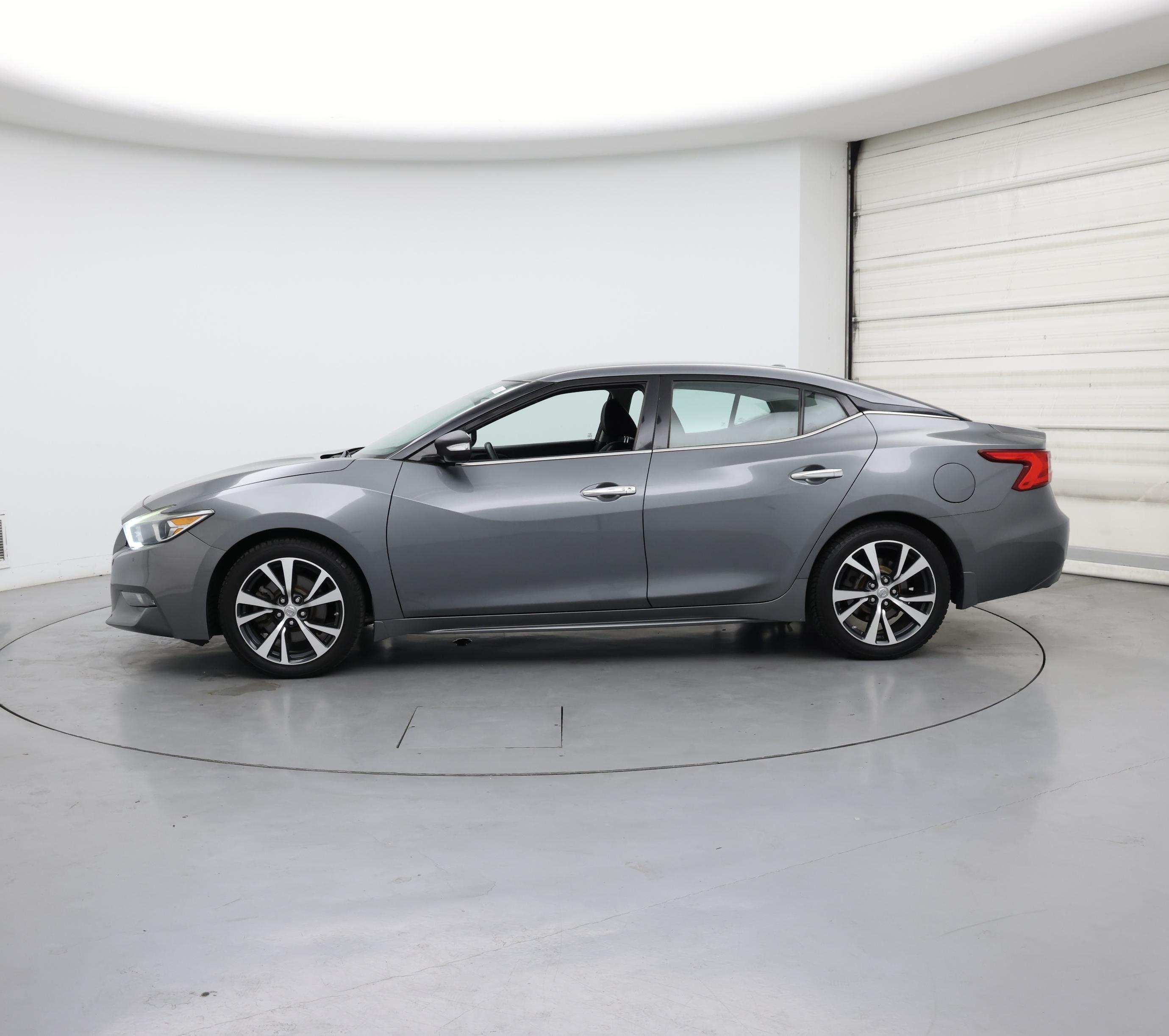 Thumbnail: 2017 Nissan Maxima - 3