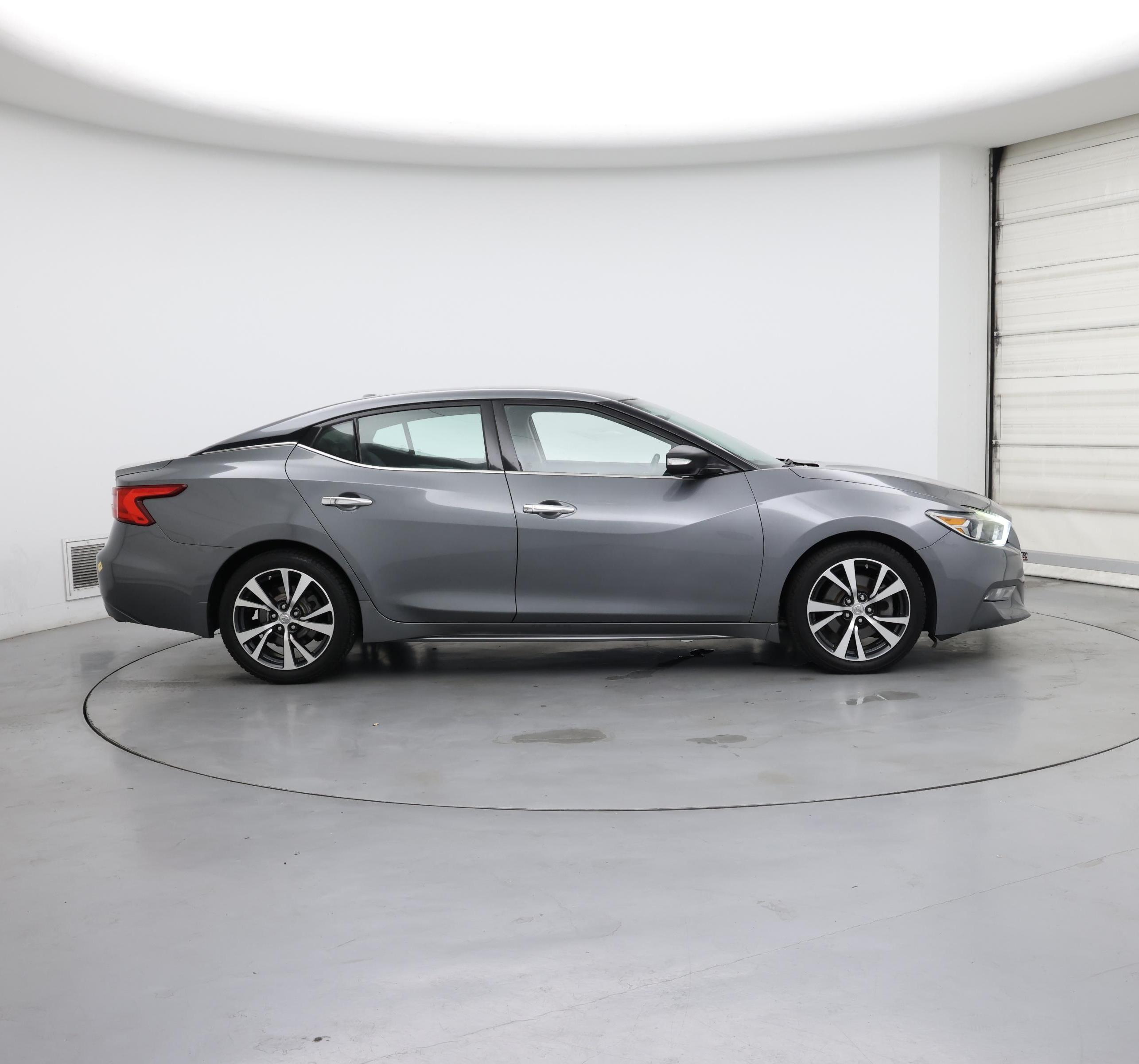 Thumbnail: 2017 Nissan Maxima - 7