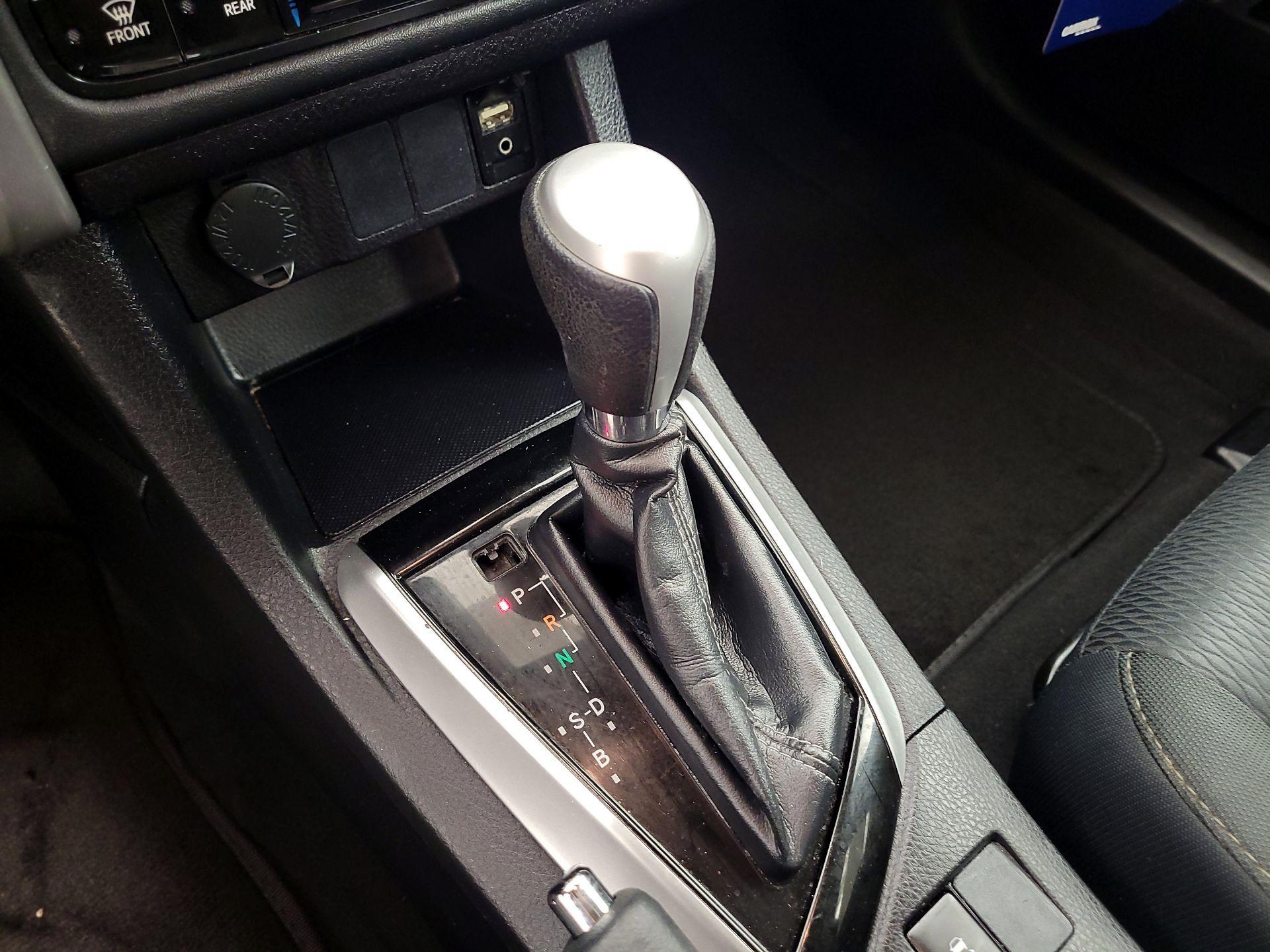 Thumbnail: 2019 Toyota Corolla - 17