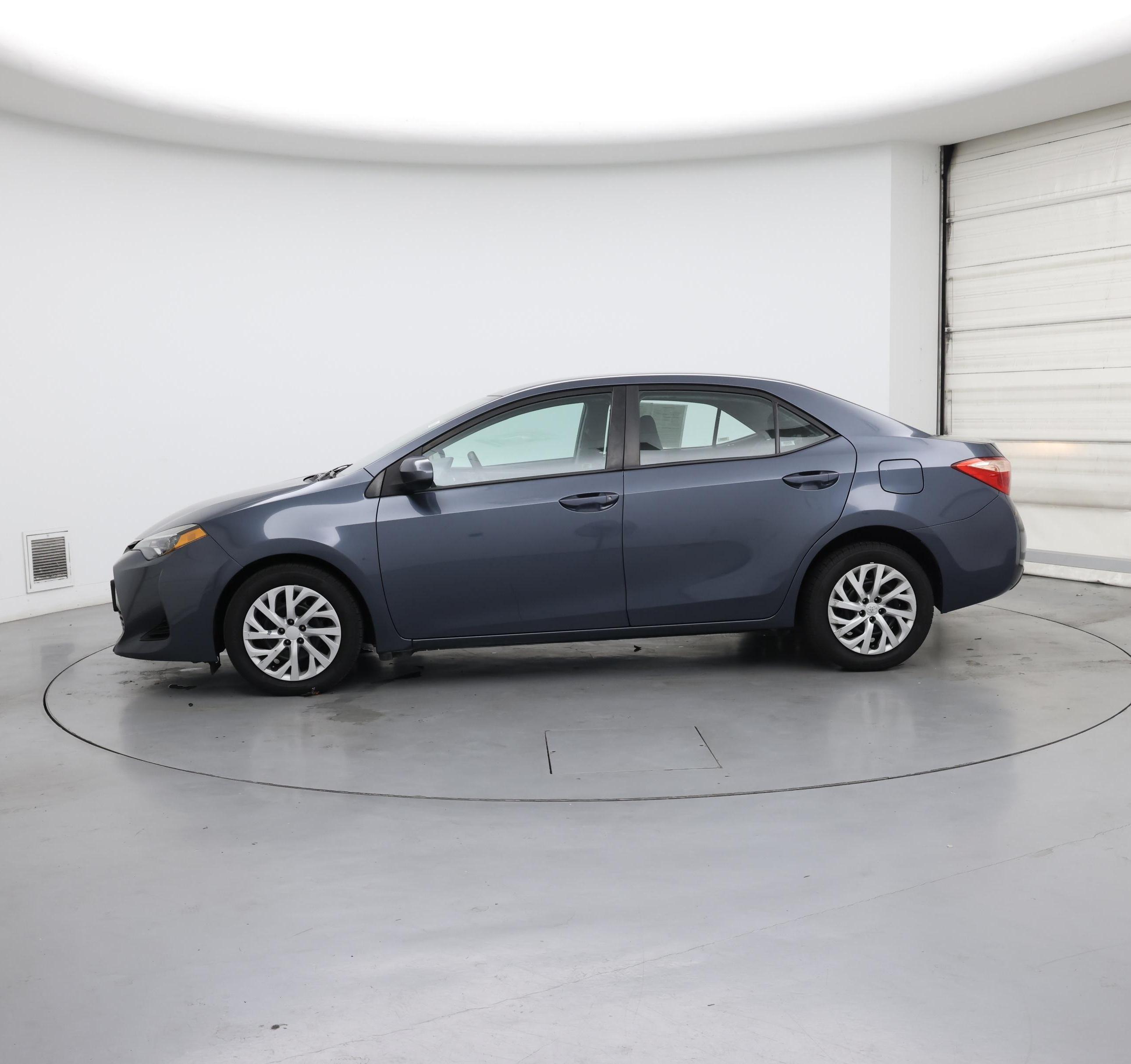 Thumbnail: 2019 Toyota Corolla - 3