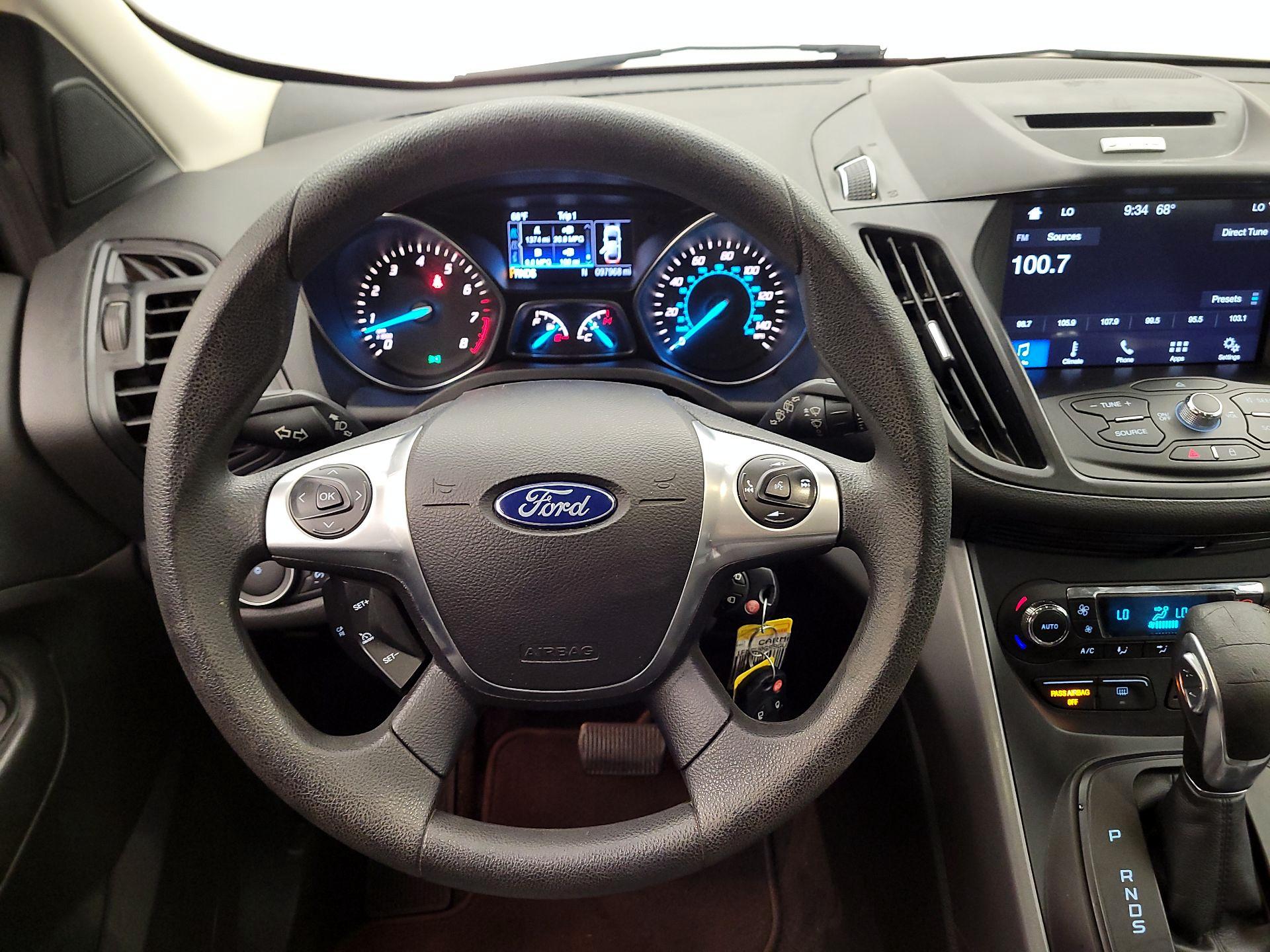 Thumbnail: 2016 Ford Escape - 10