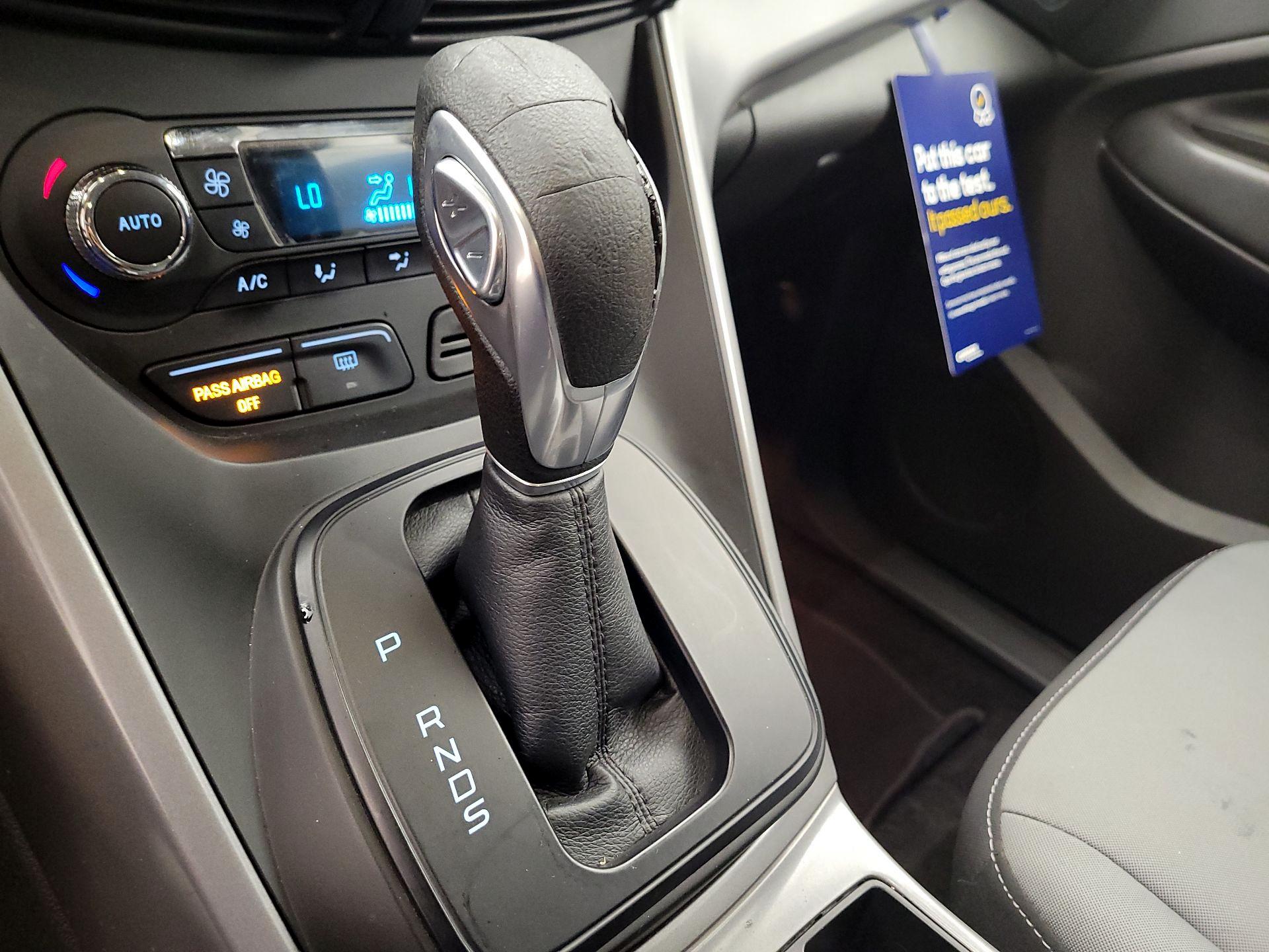 Thumbnail: 2016 Ford Escape - 15