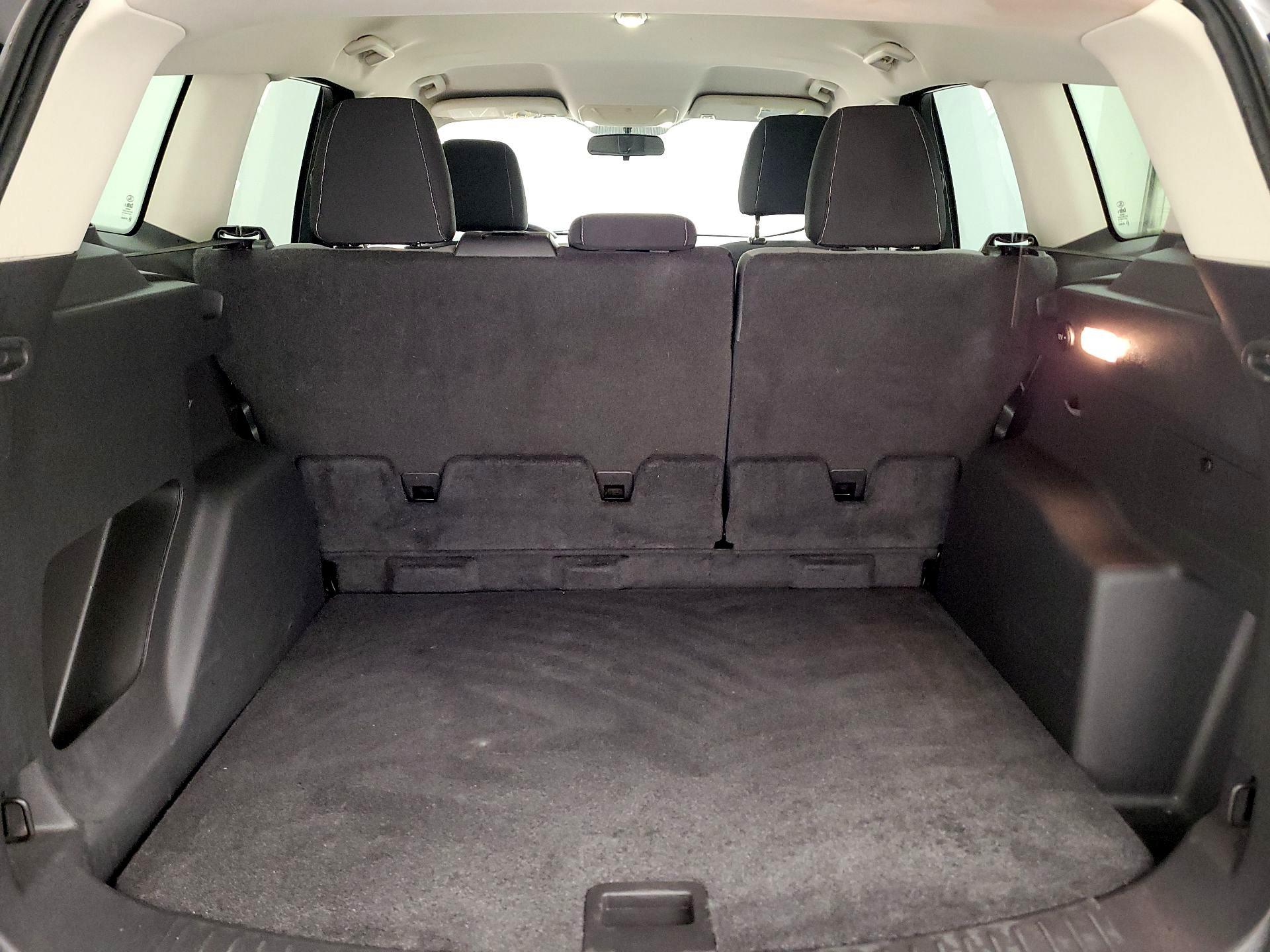 Thumbnail: 2016 Ford Escape - 16