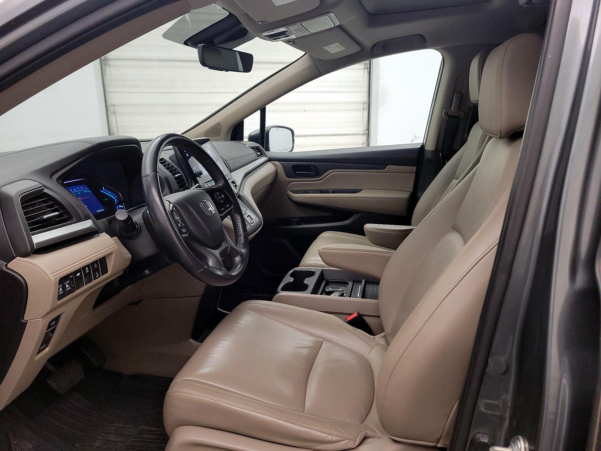 Thumbnail: 2019 Honda Odyssey - 11