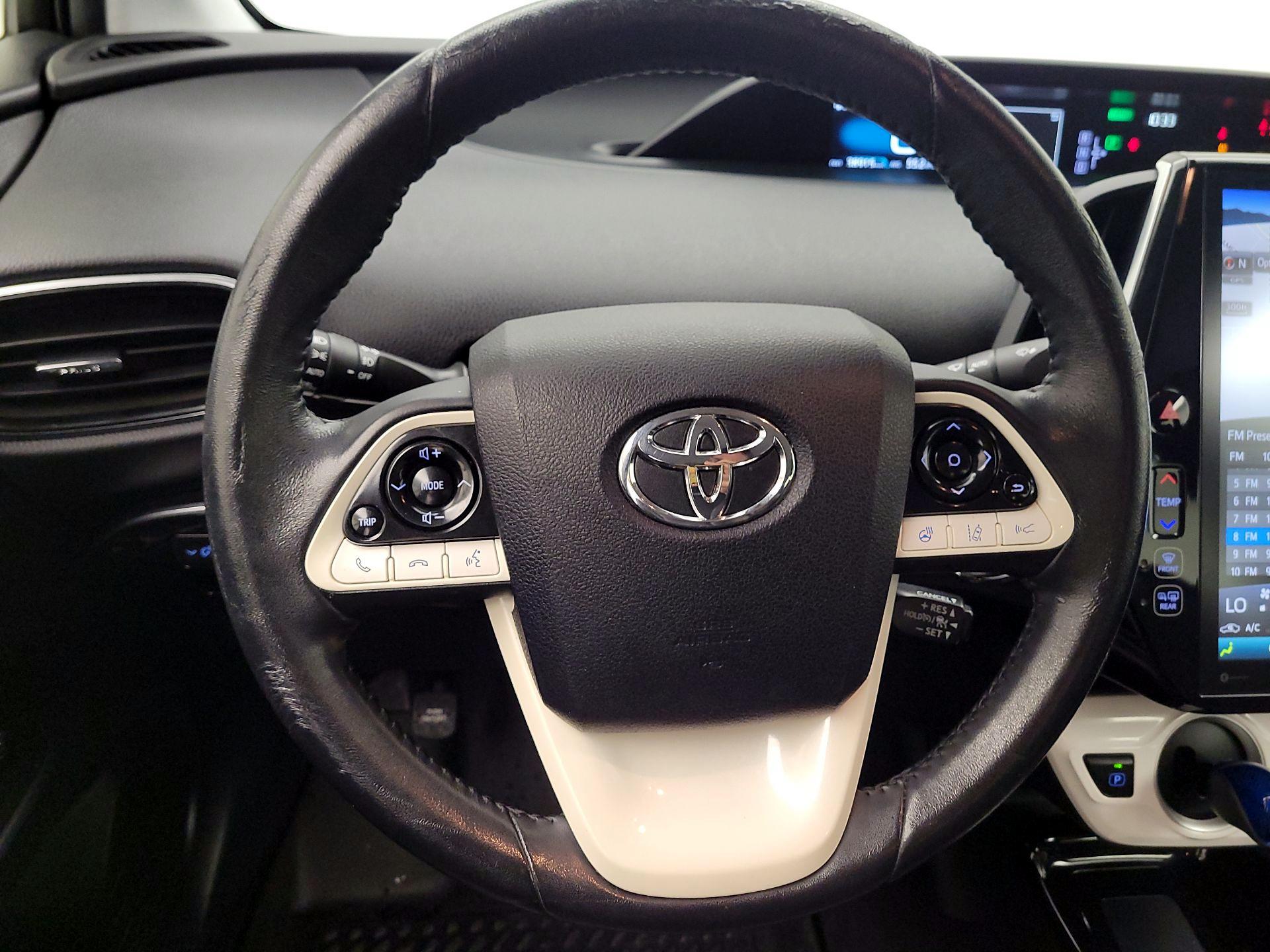 Thumbnail: 2018 Toyota Prius Prime - 10