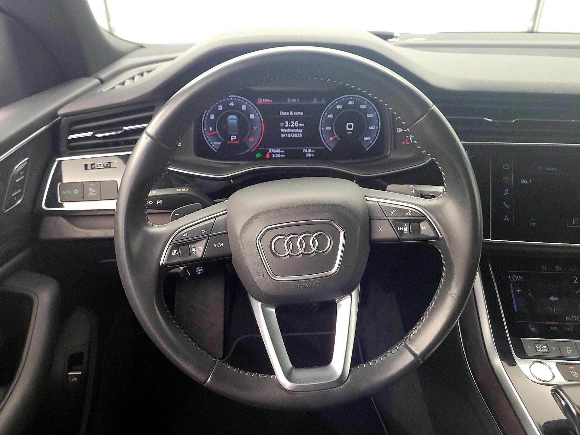 Thumbnail: 2019 Audi Q8 - 10