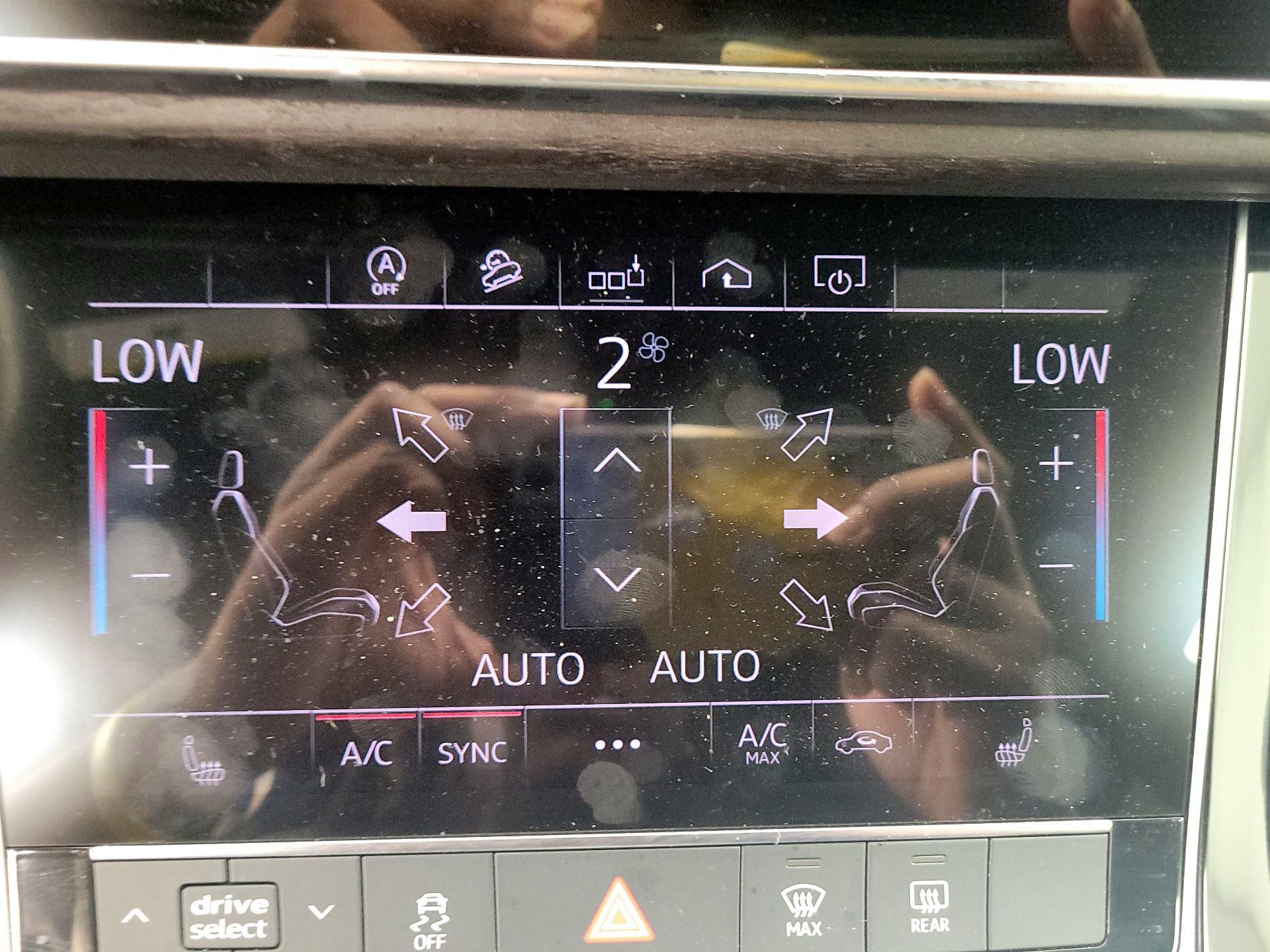 Thumbnail: 2019 Audi Q8 - 14