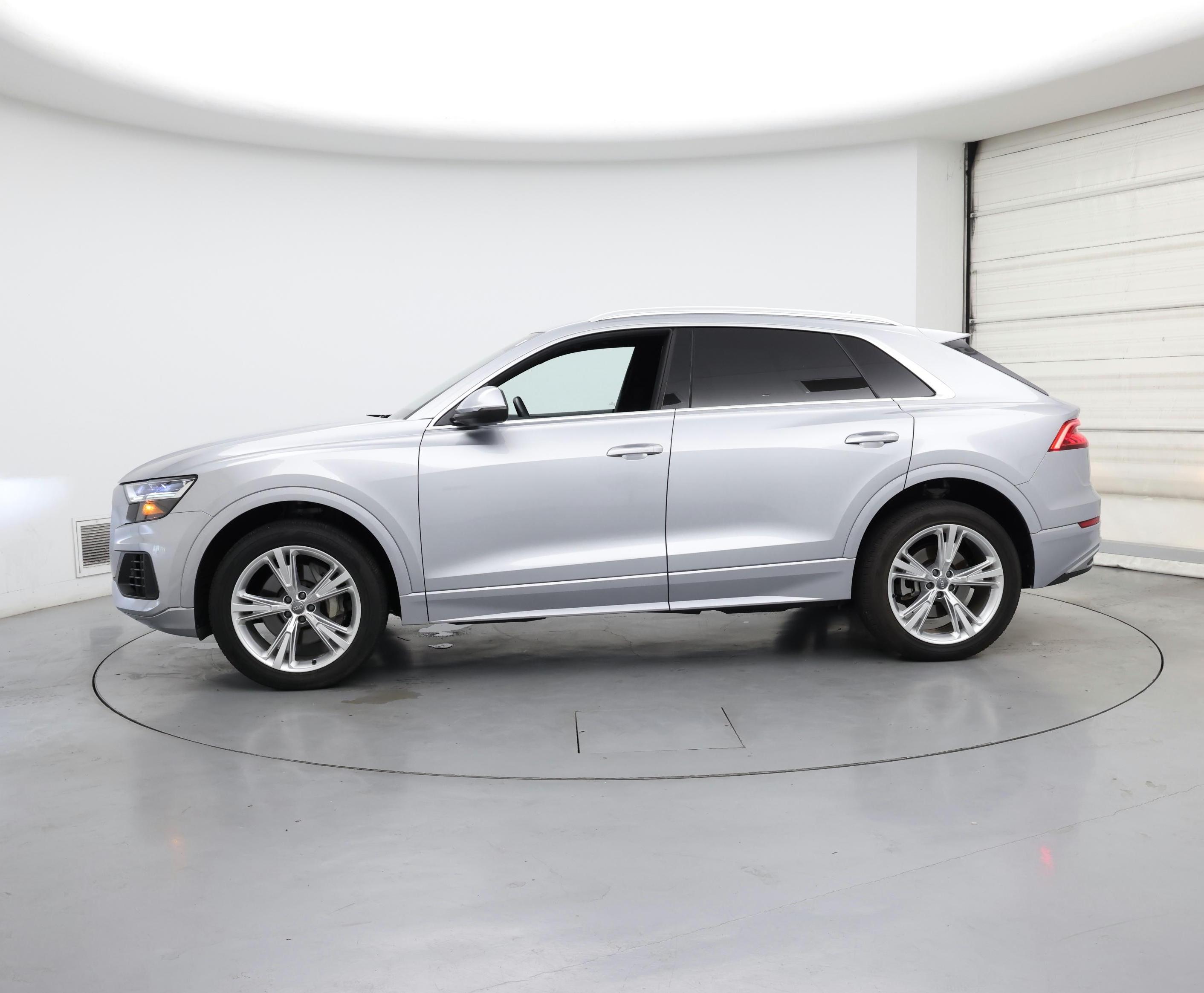Thumbnail: 2019 Audi Q8 - 3
