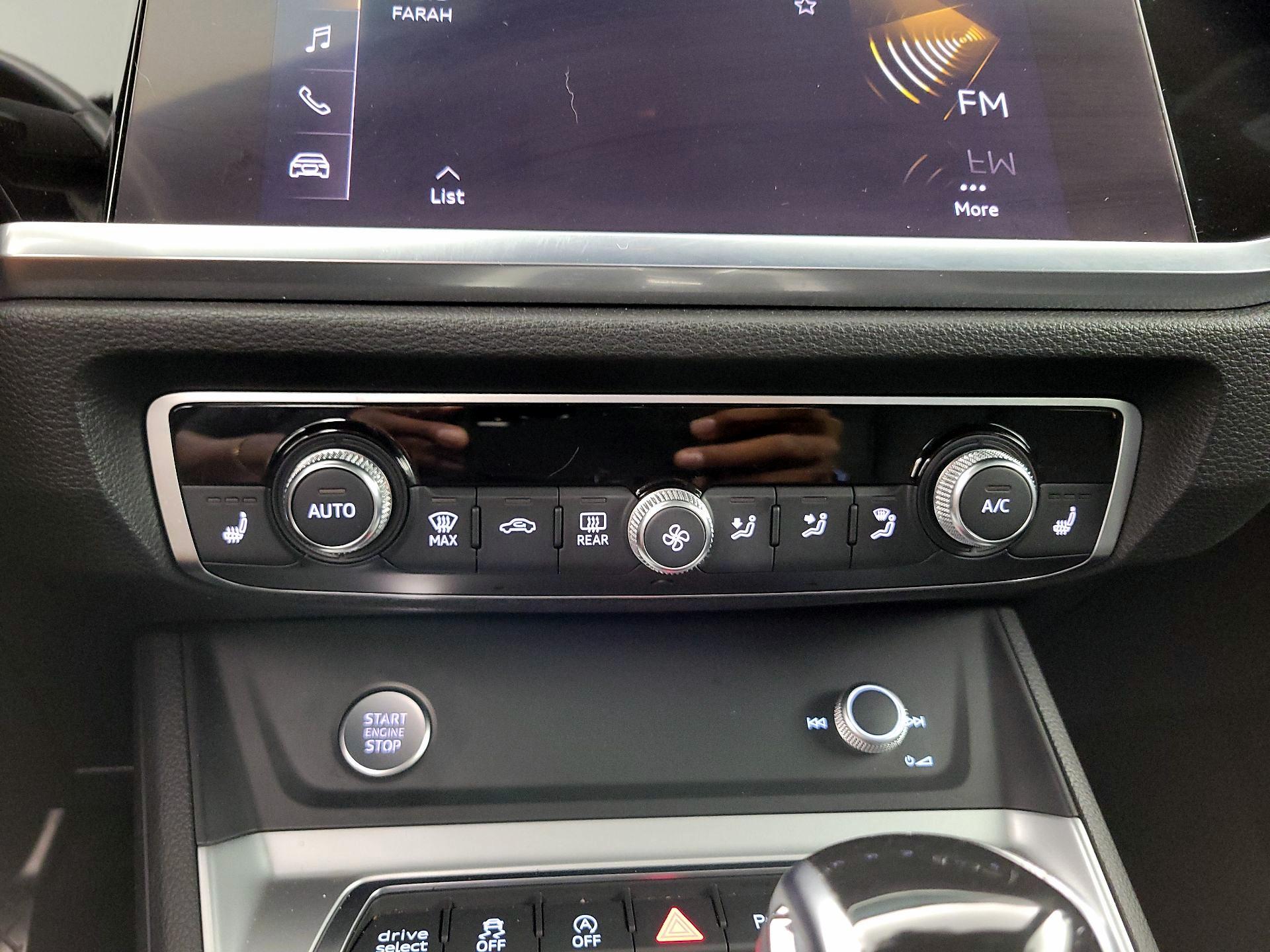 Thumbnail: 2020 Audi Q3 - 16
