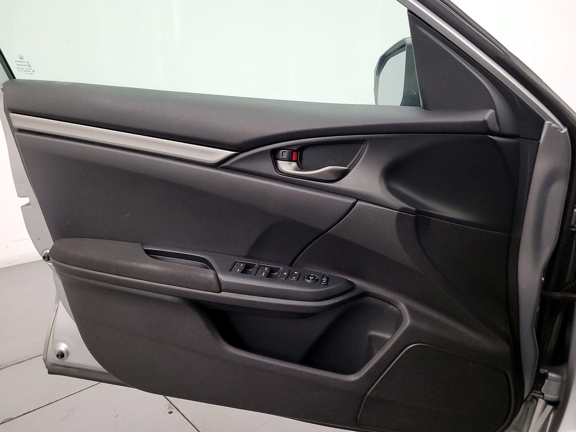 Thumbnail: 2018 Honda Civic - 12