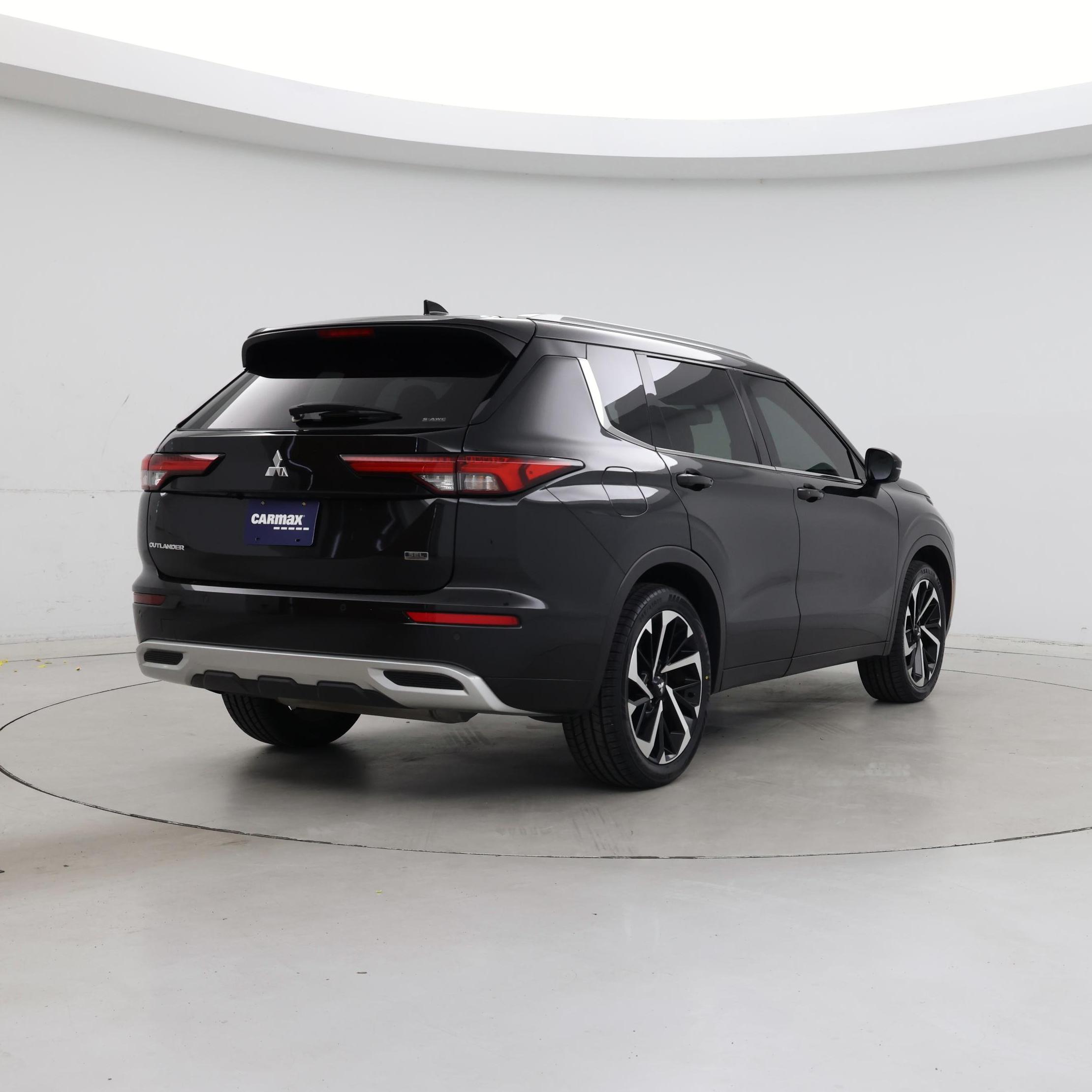 Thumbnail: 2022 Mitsubishi Outlander - 8