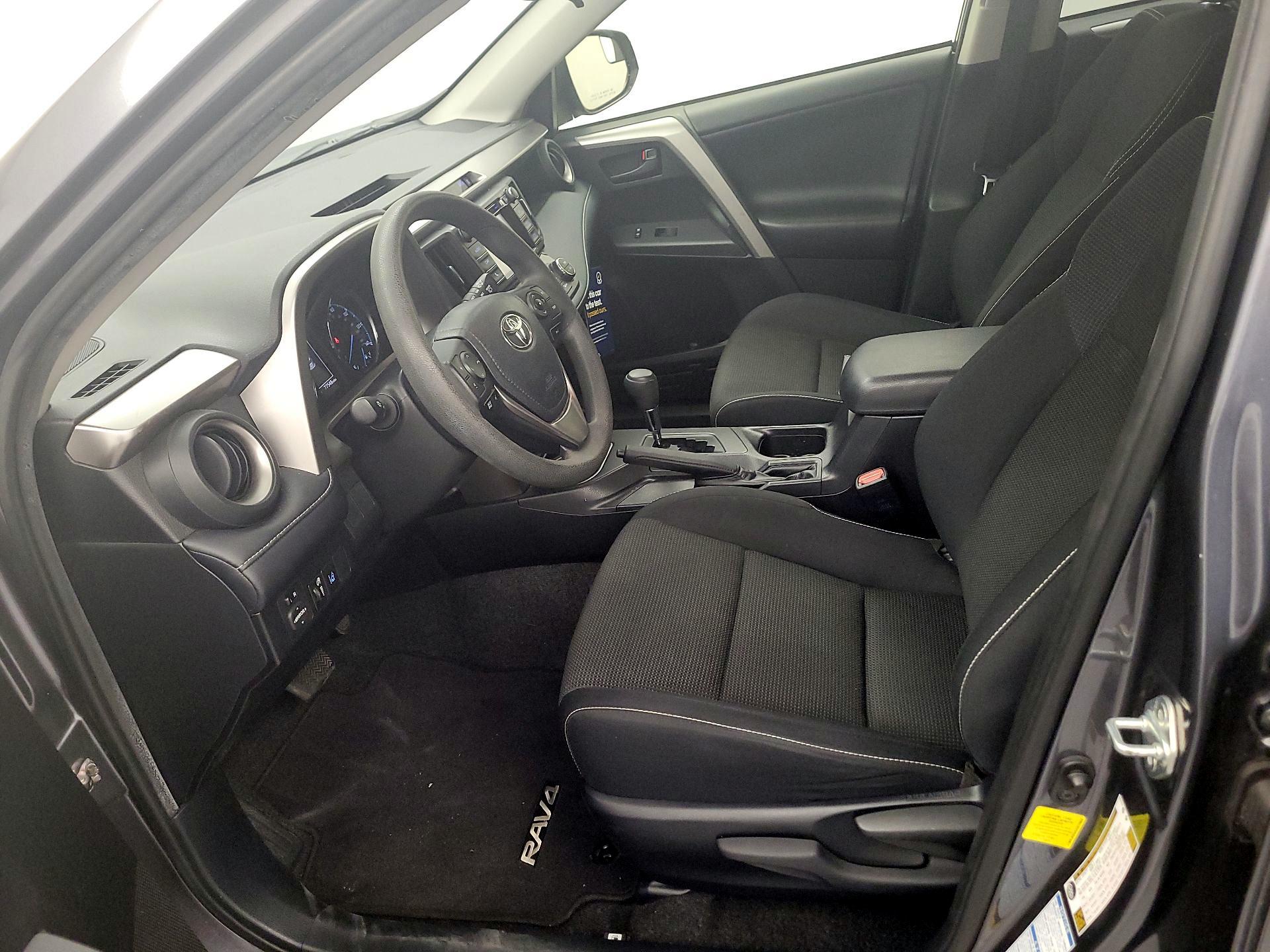 Thumbnail: 2018 Toyota RAV4 - 11
