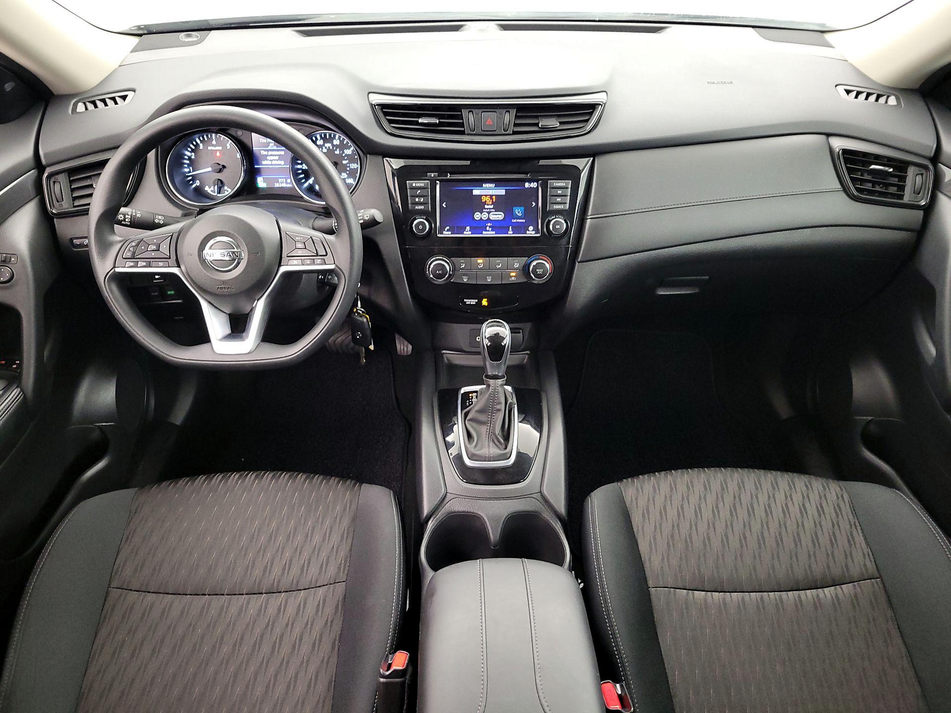 Thumbnail: 2020 Nissan Rogue - 9