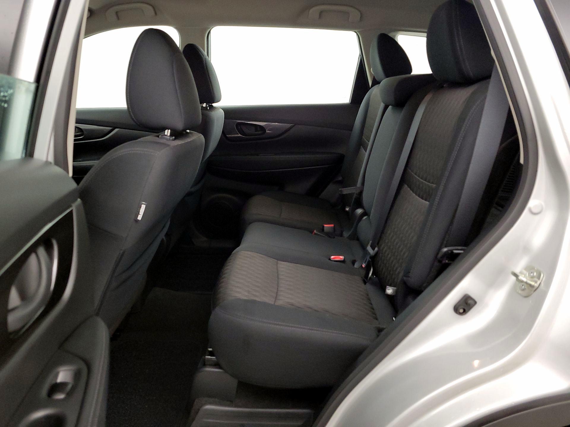 Thumbnail: 2020 Nissan Rogue - 19