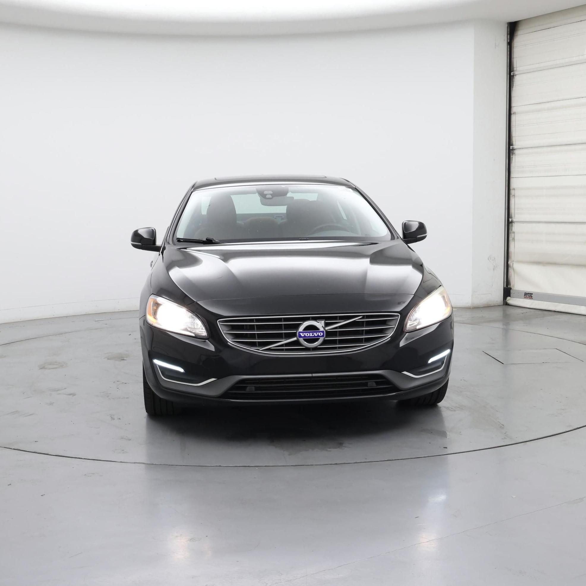 Thumbnail: 2018 Volvo S60 - 5