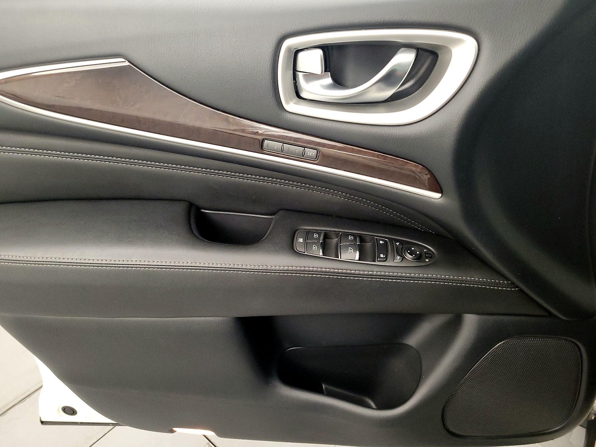 Thumbnail: 2019 INFINITI QX60 - 12