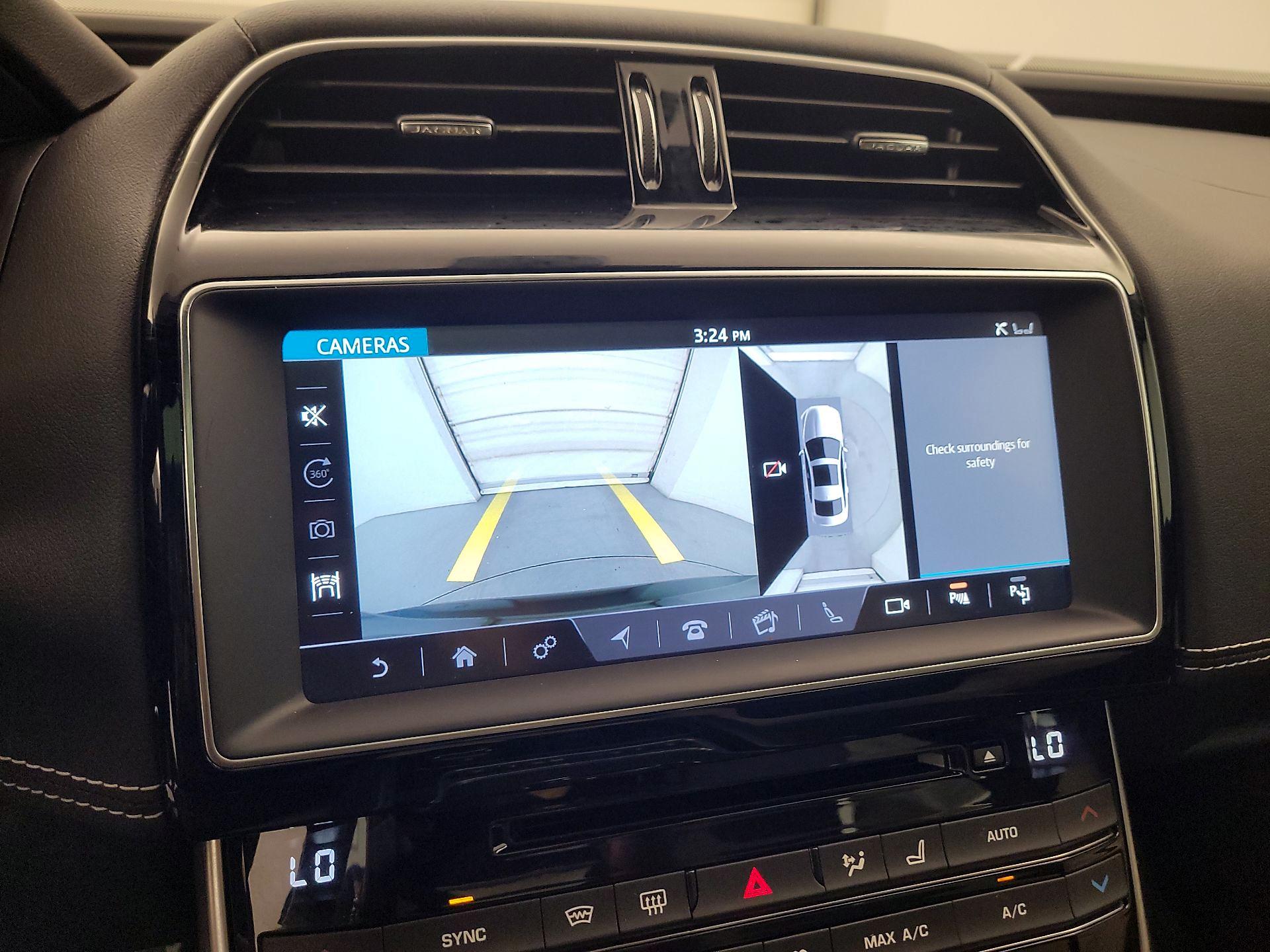 Thumbnail: 2019 Jaguar XE - 14
