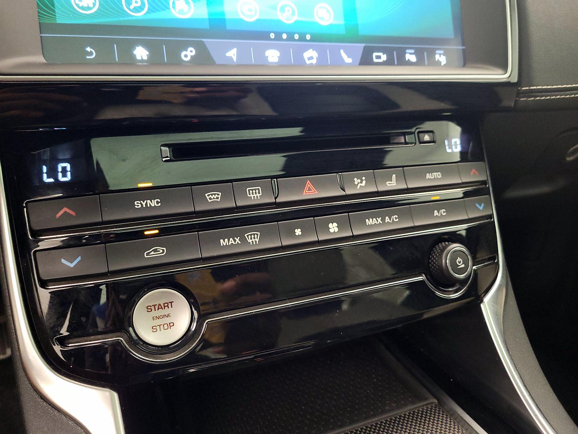 Thumbnail: 2019 Jaguar XE - 16