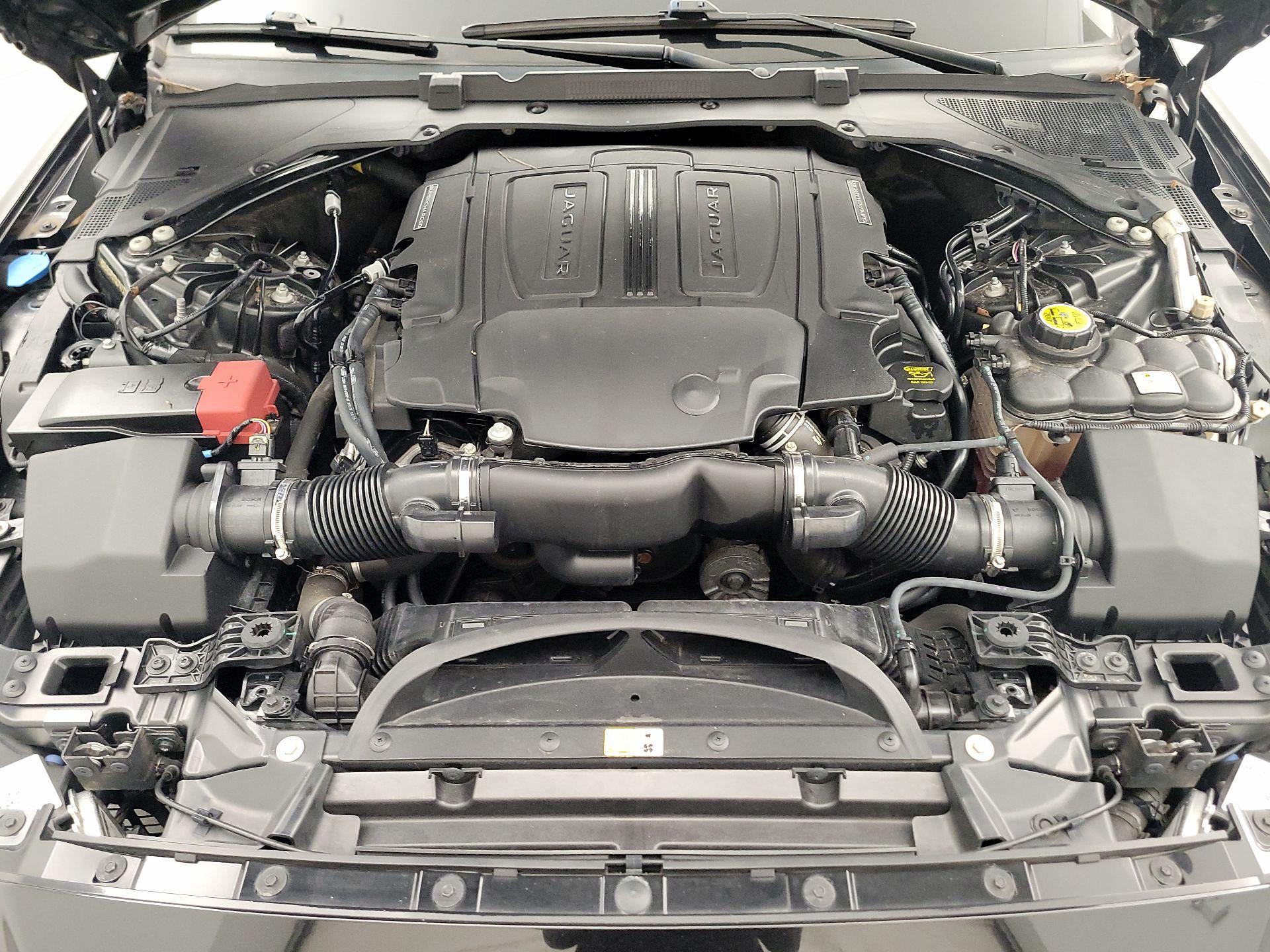 Thumbnail: 2019 Jaguar XE - 20