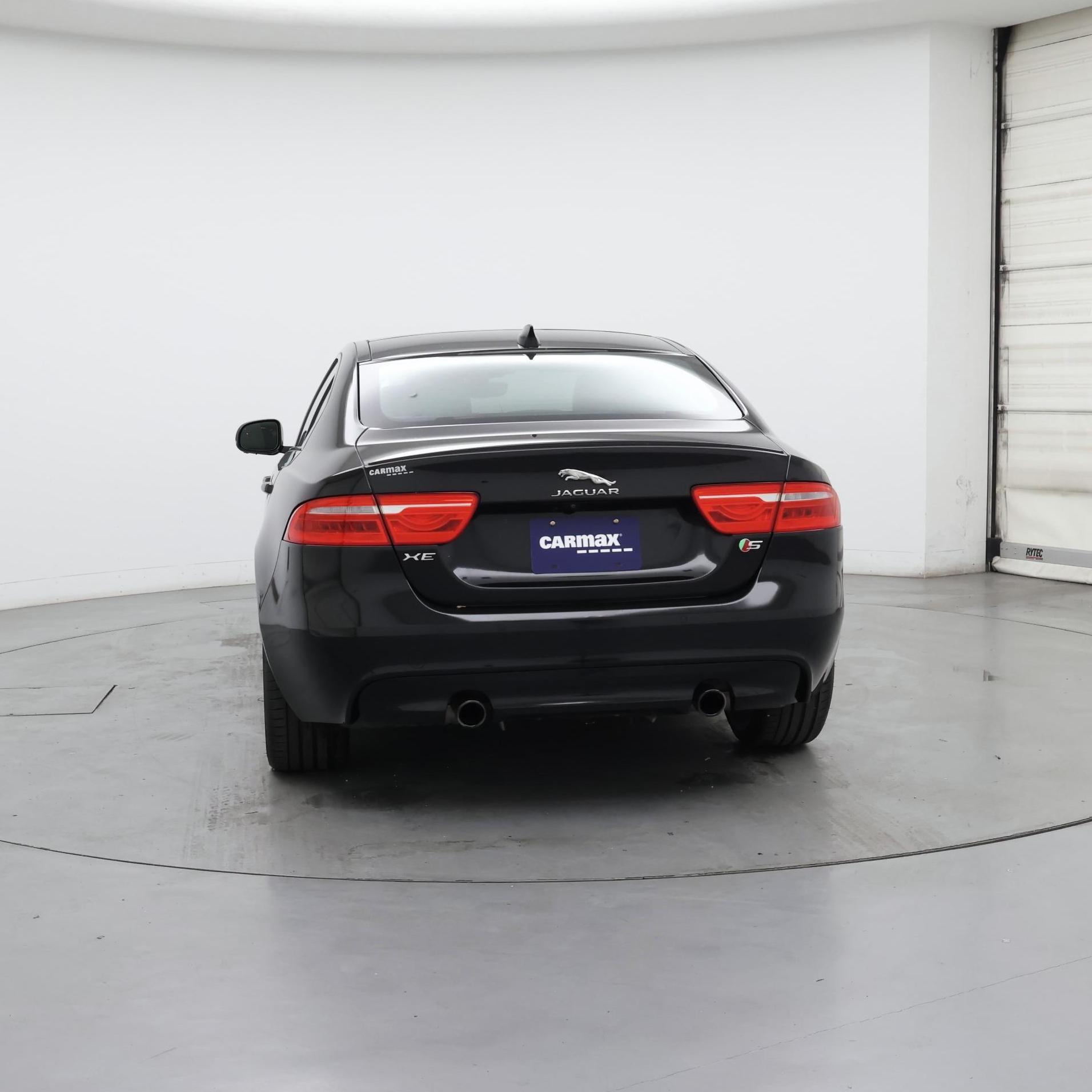 Thumbnail: 2019 Jaguar XE - 6