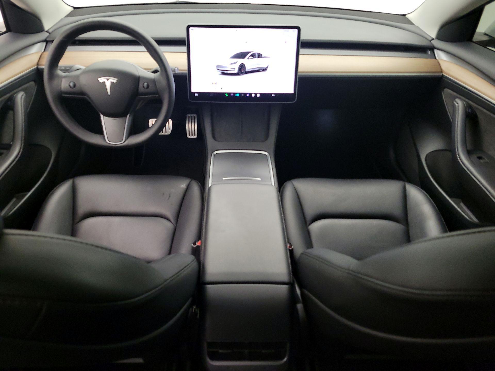 Thumbnail: 2023 Tesla Model 3 - 9