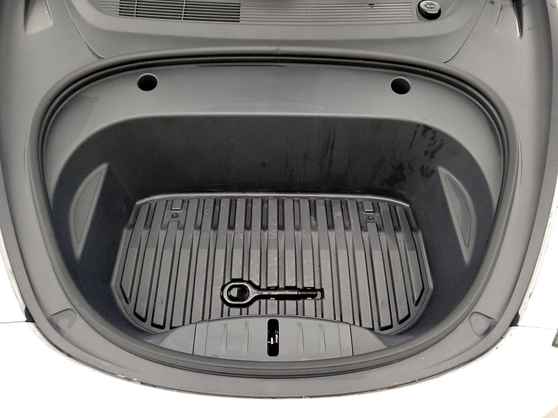 Thumbnail: 2023 Tesla Model 3 - 20