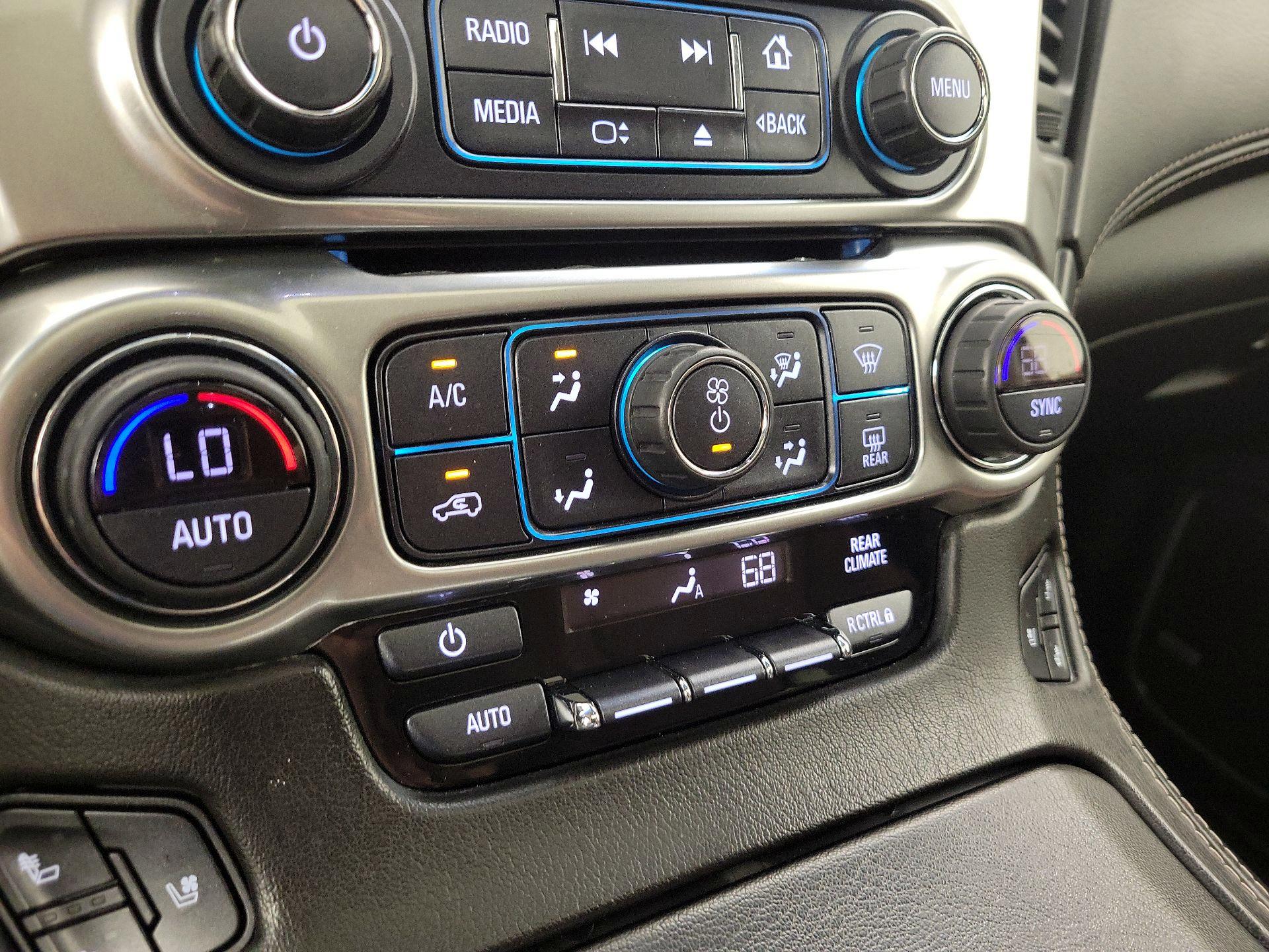 Thumbnail: 2019 Chevrolet Tahoe - 16