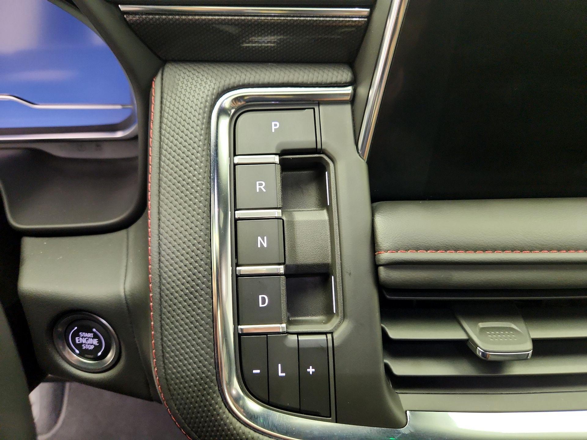 Thumbnail: 2024 Chevrolet Tahoe - 18