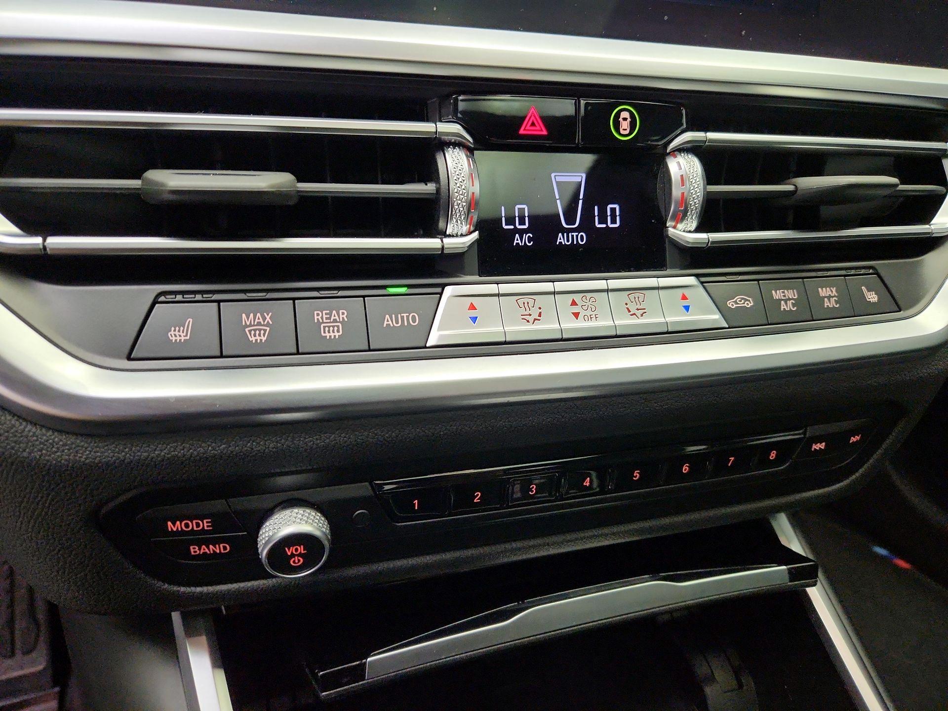 Thumbnail: 2022 BMW 2 Series - 17