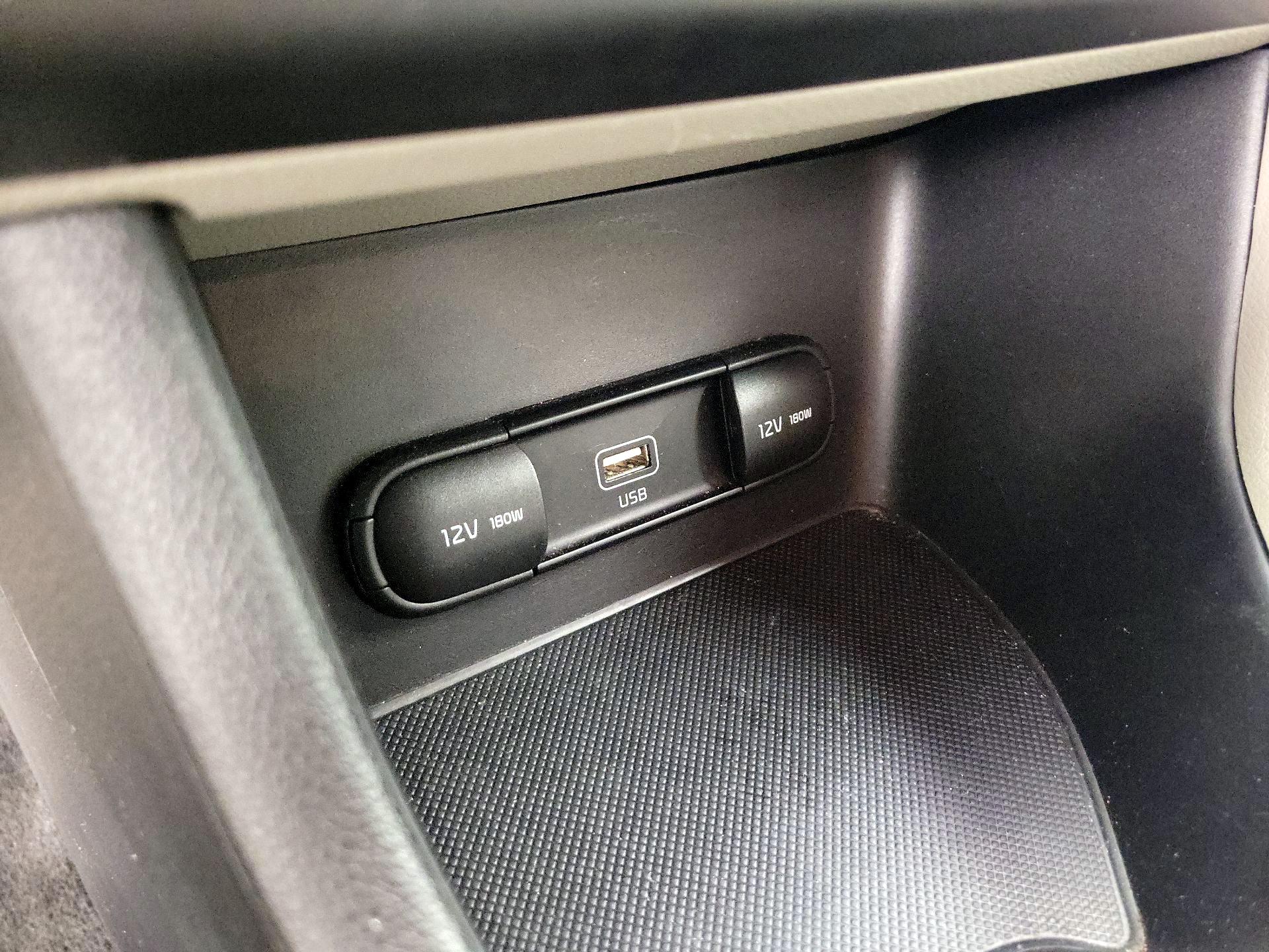 Thumbnail: 2020 Kia Sportage - 18