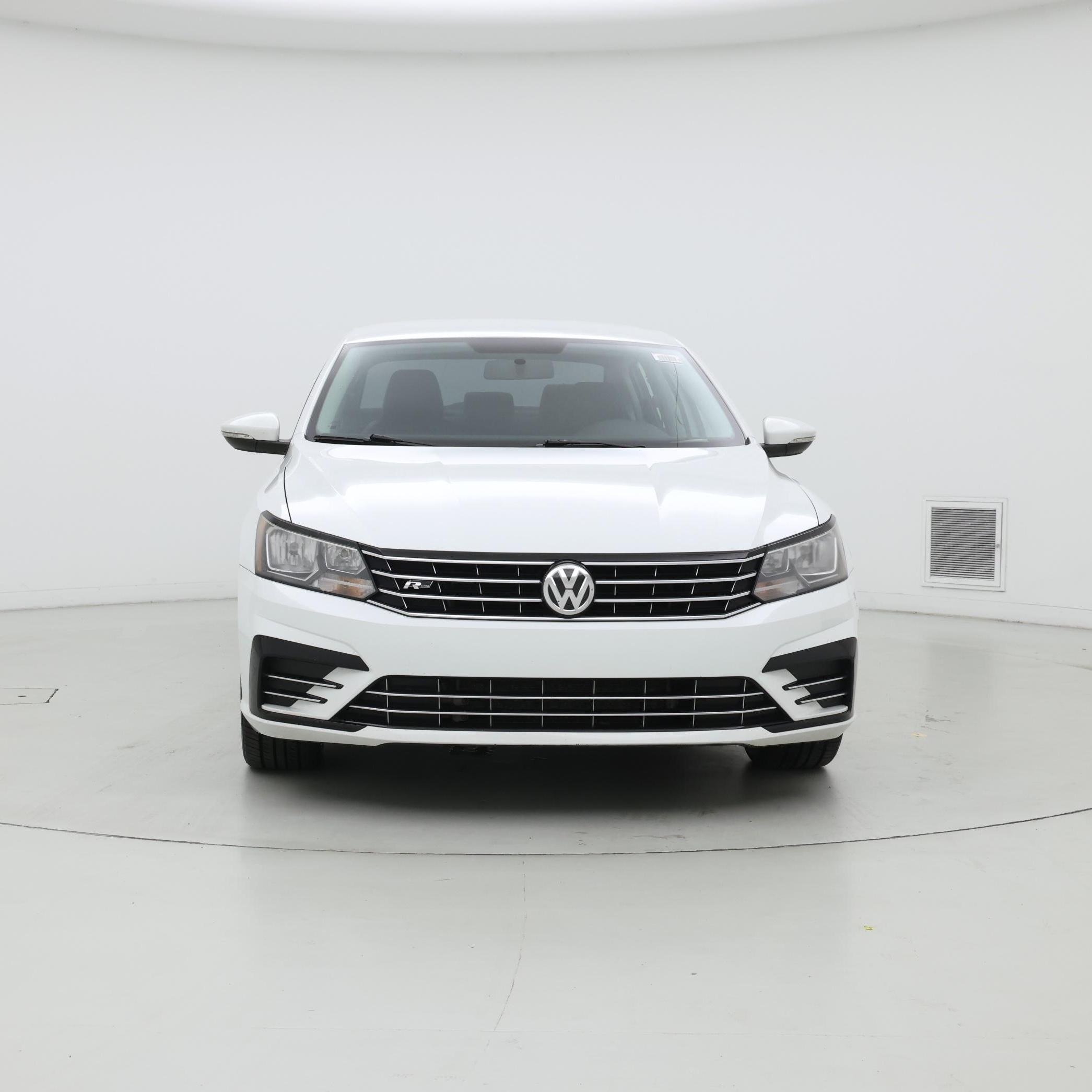 Thumbnail: 2018 Volkswagen Passat - 5