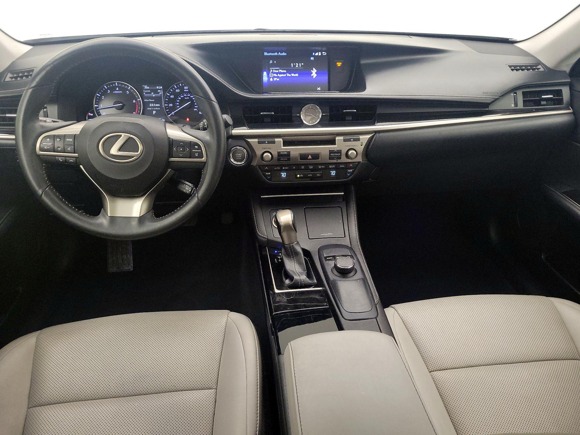 Thumbnail: 2016 Lexus ES - 9
