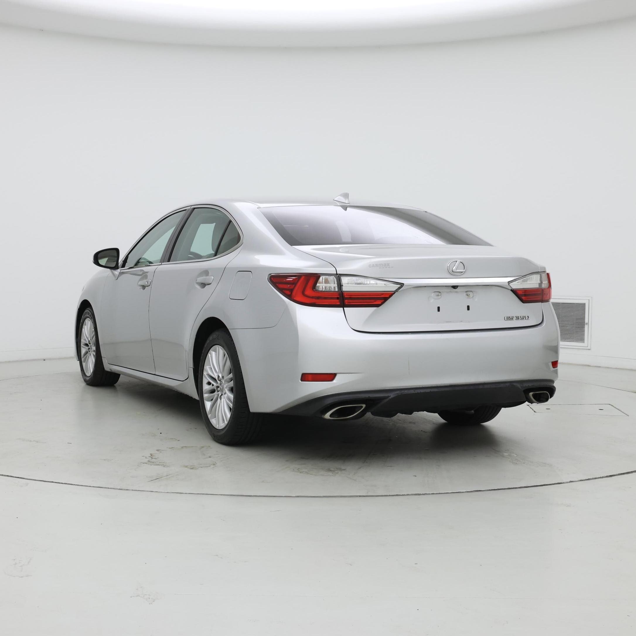 Thumbnail: 2016 Lexus ES - 2