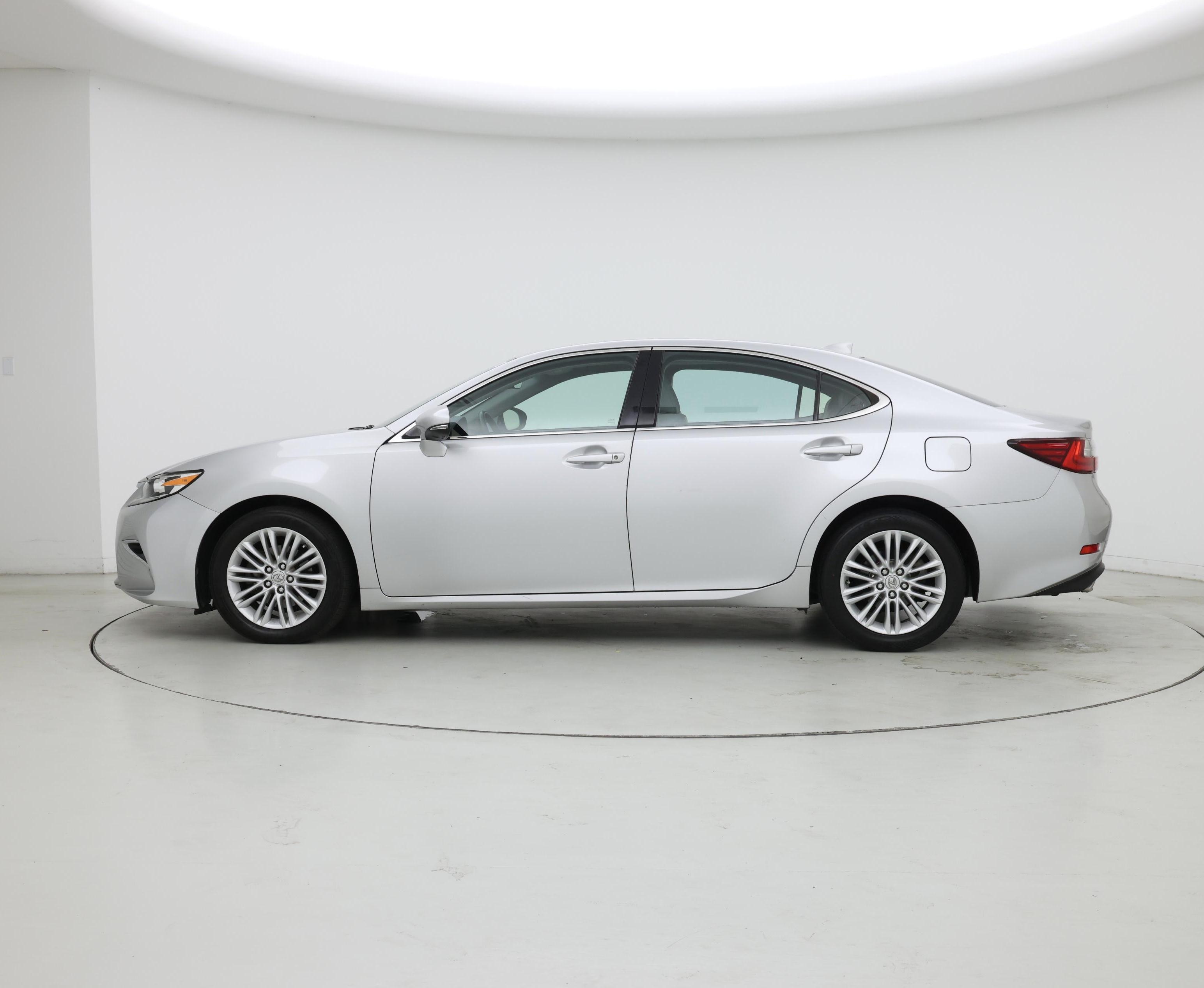 Thumbnail: 2016 Lexus ES - 3