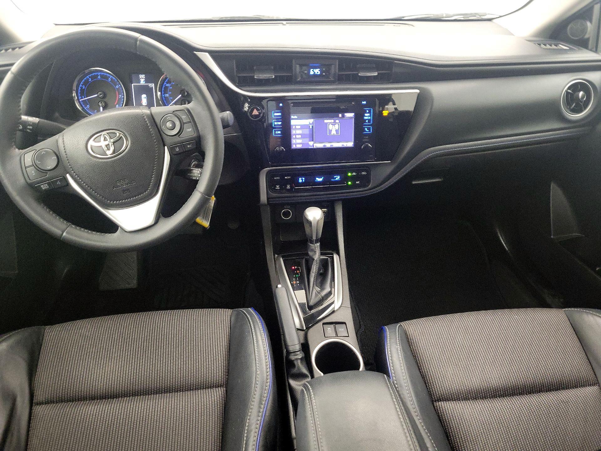 Thumbnail: 2017 Toyota Corolla - 9