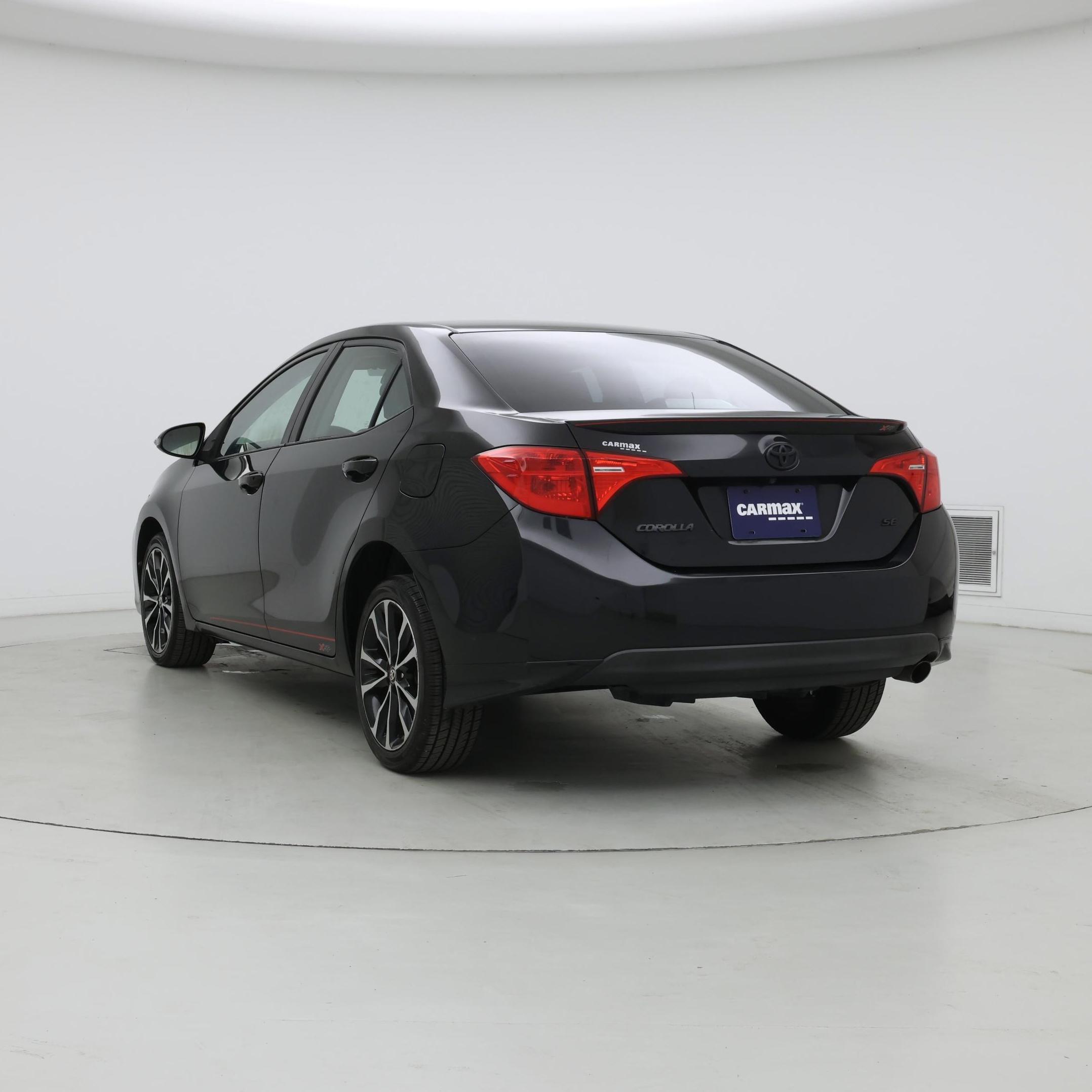 Thumbnail: 2017 Toyota Corolla - 2