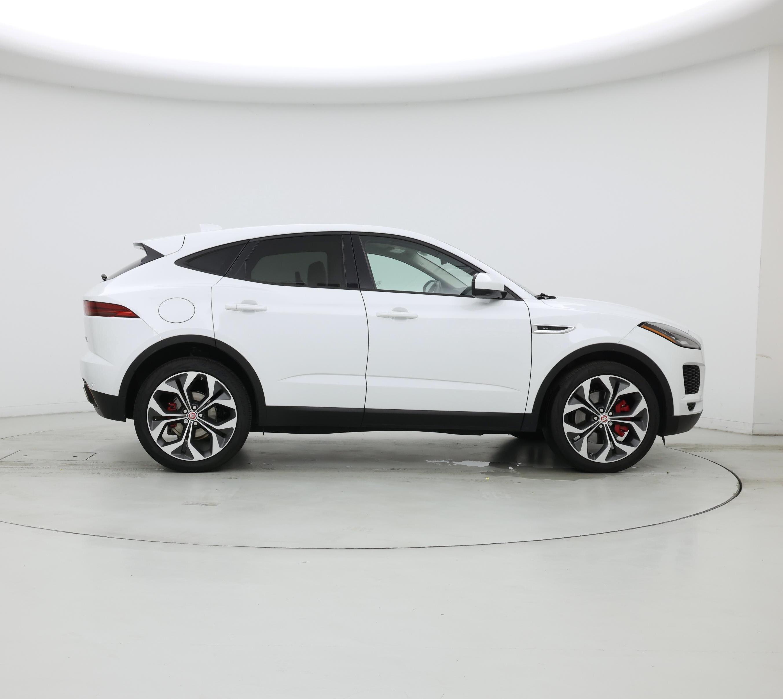 Thumbnail: 2019 Jaguar E-Pace - 7