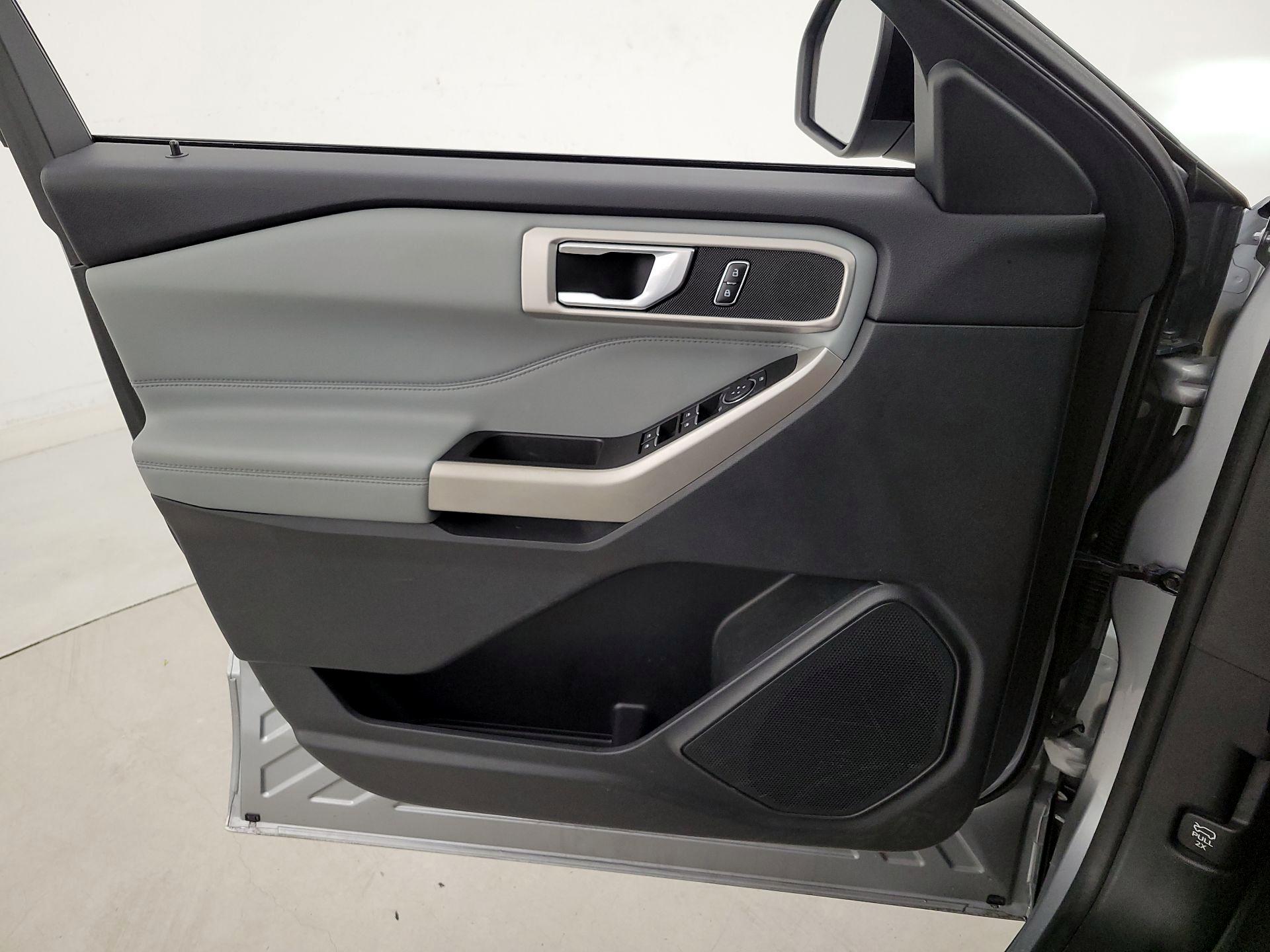 Thumbnail: 2022 Ford Explorer - 12