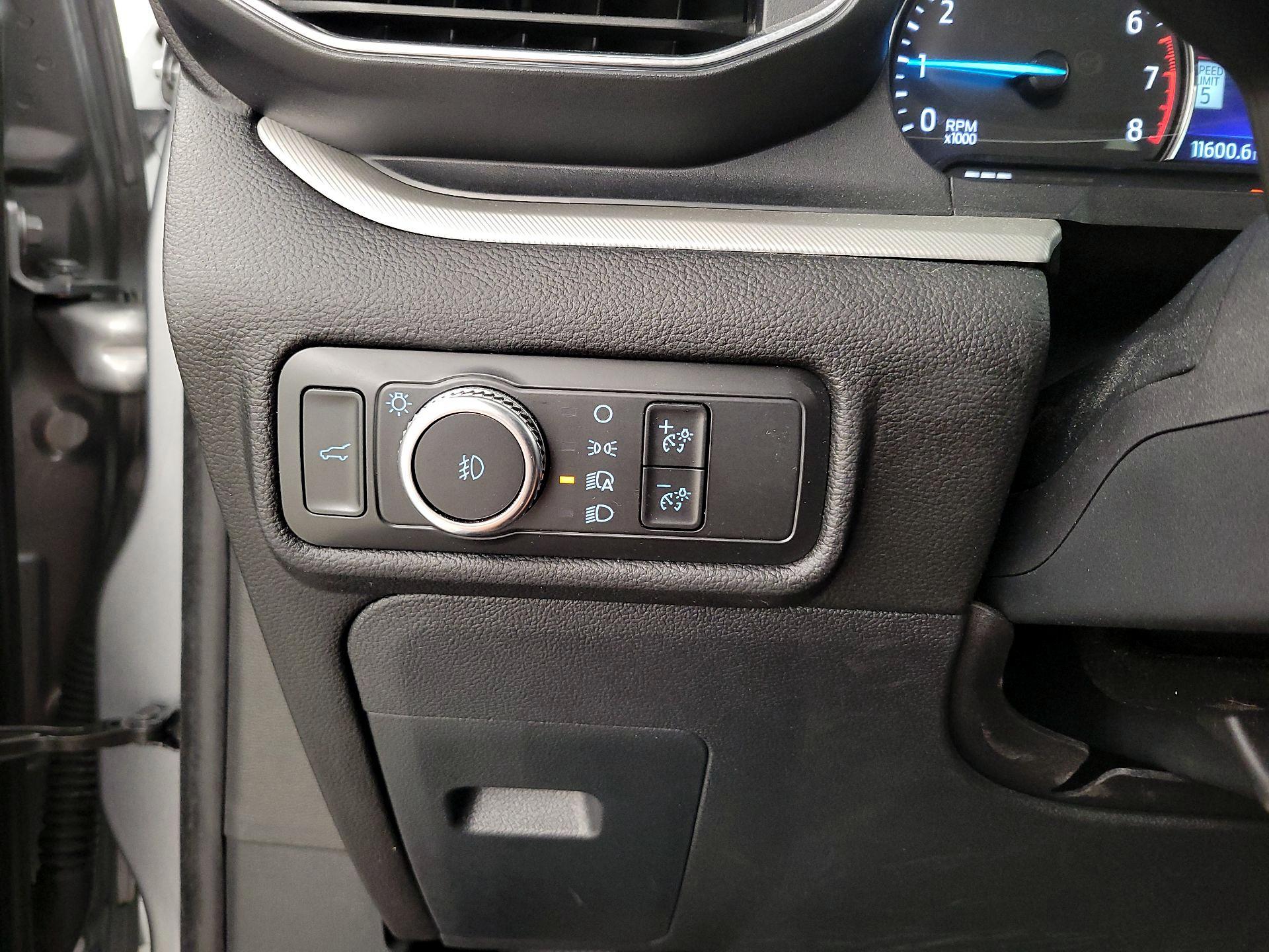 Thumbnail: 2022 Ford Explorer - 13