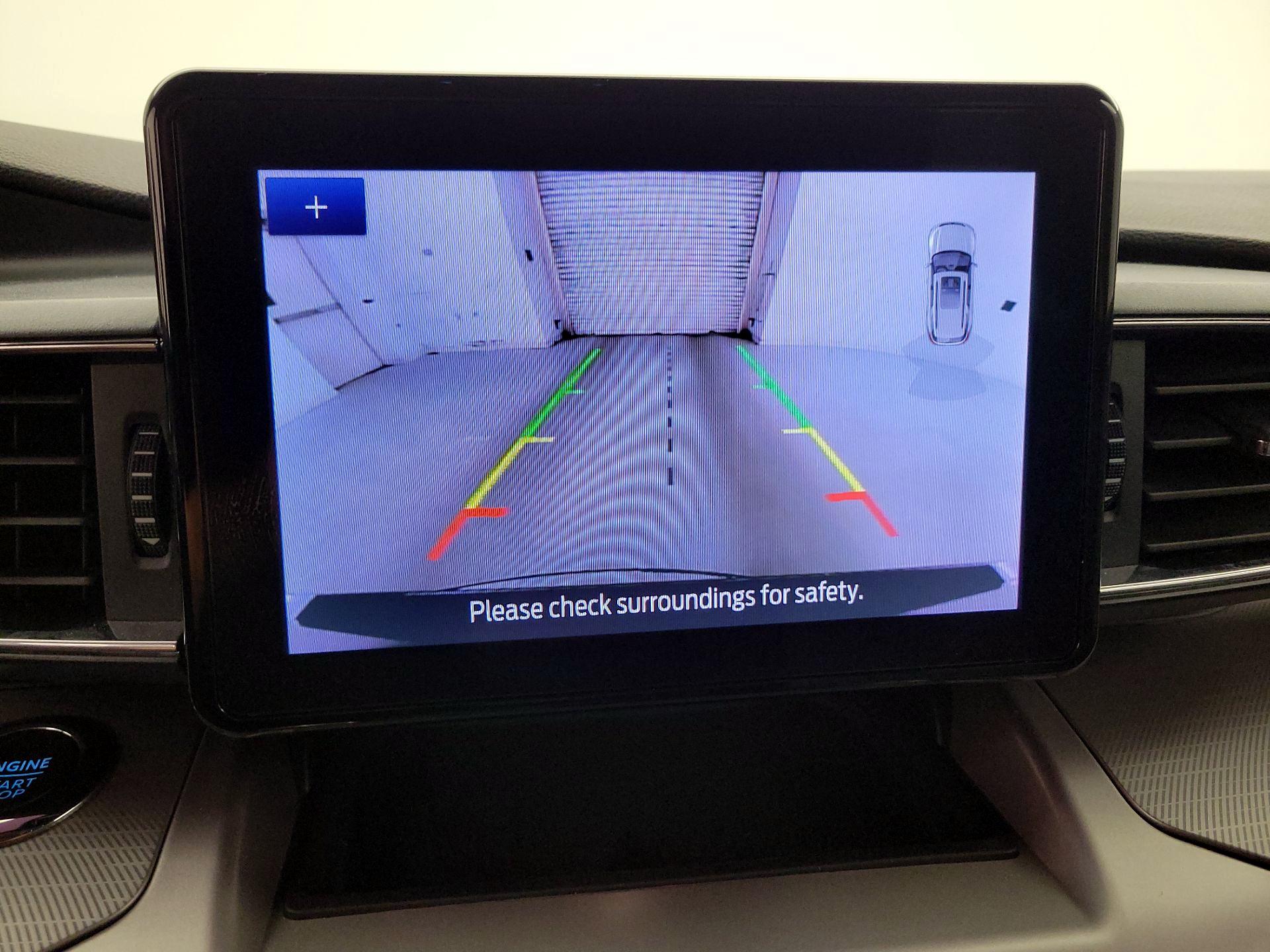 Thumbnail: 2022 Ford Explorer - 14