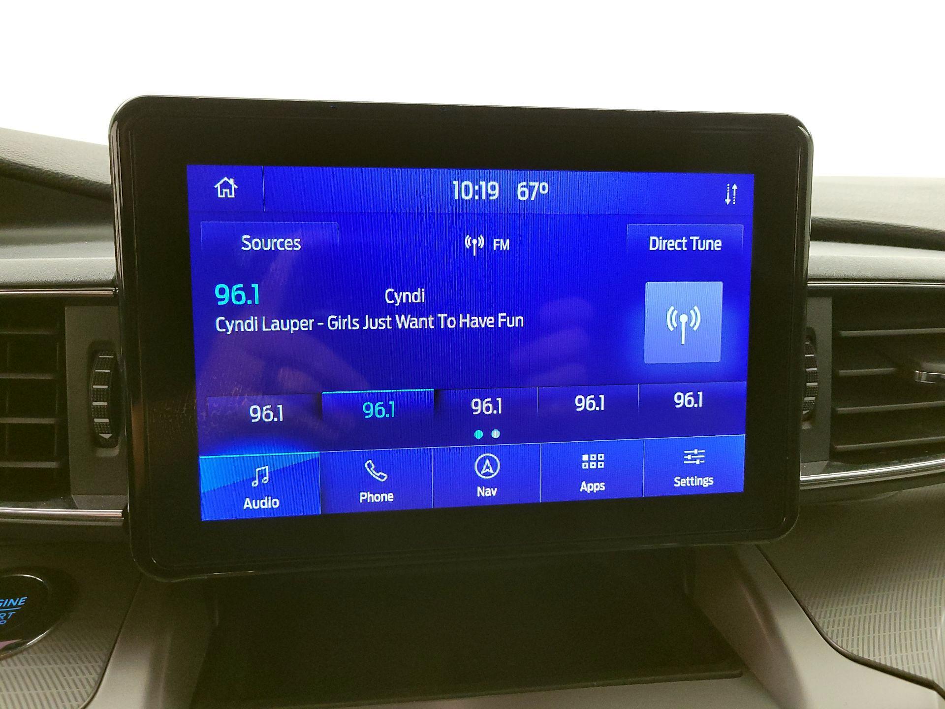 Thumbnail: 2022 Ford Explorer - 15