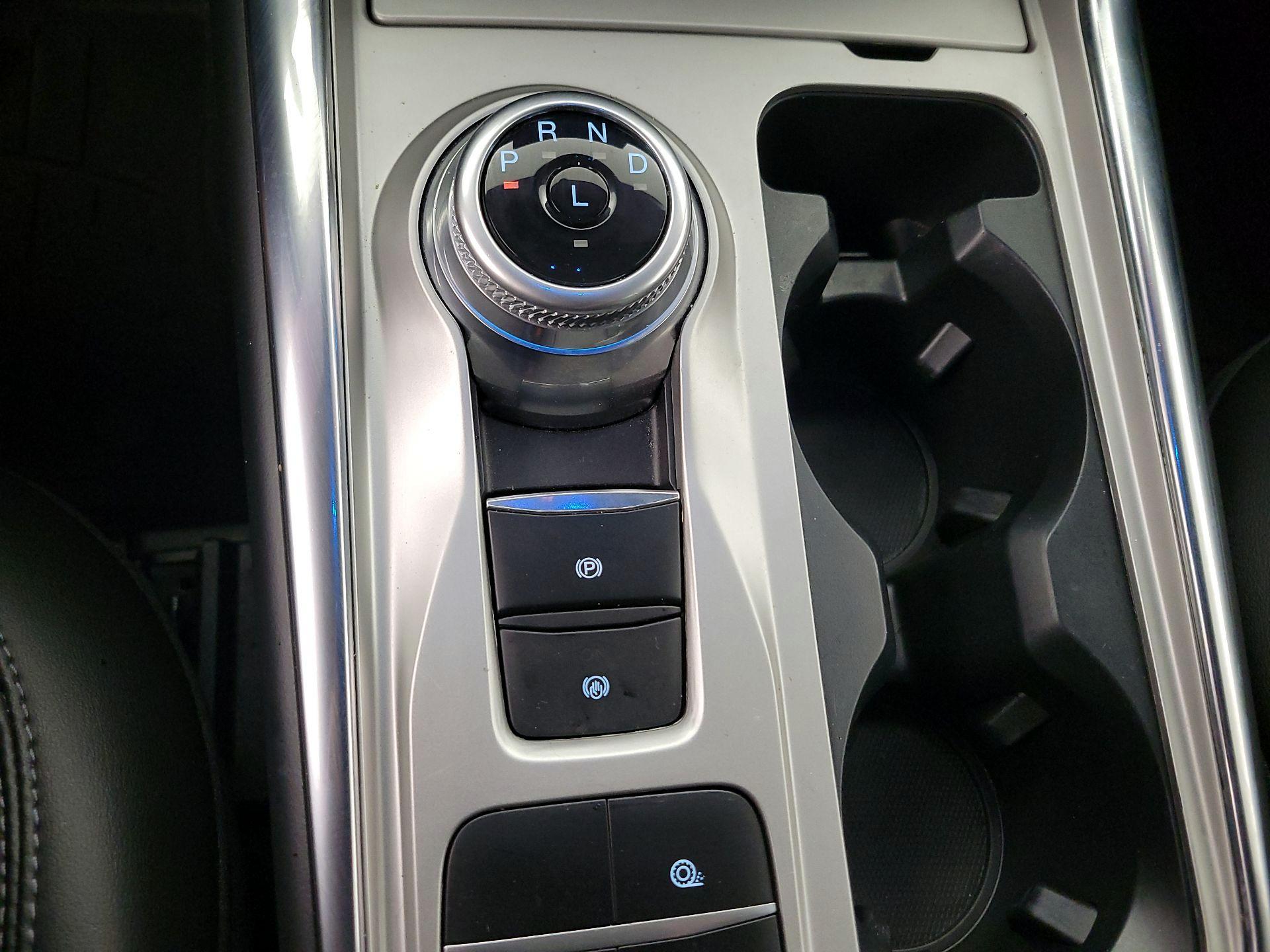 Thumbnail: 2022 Ford Explorer - 17