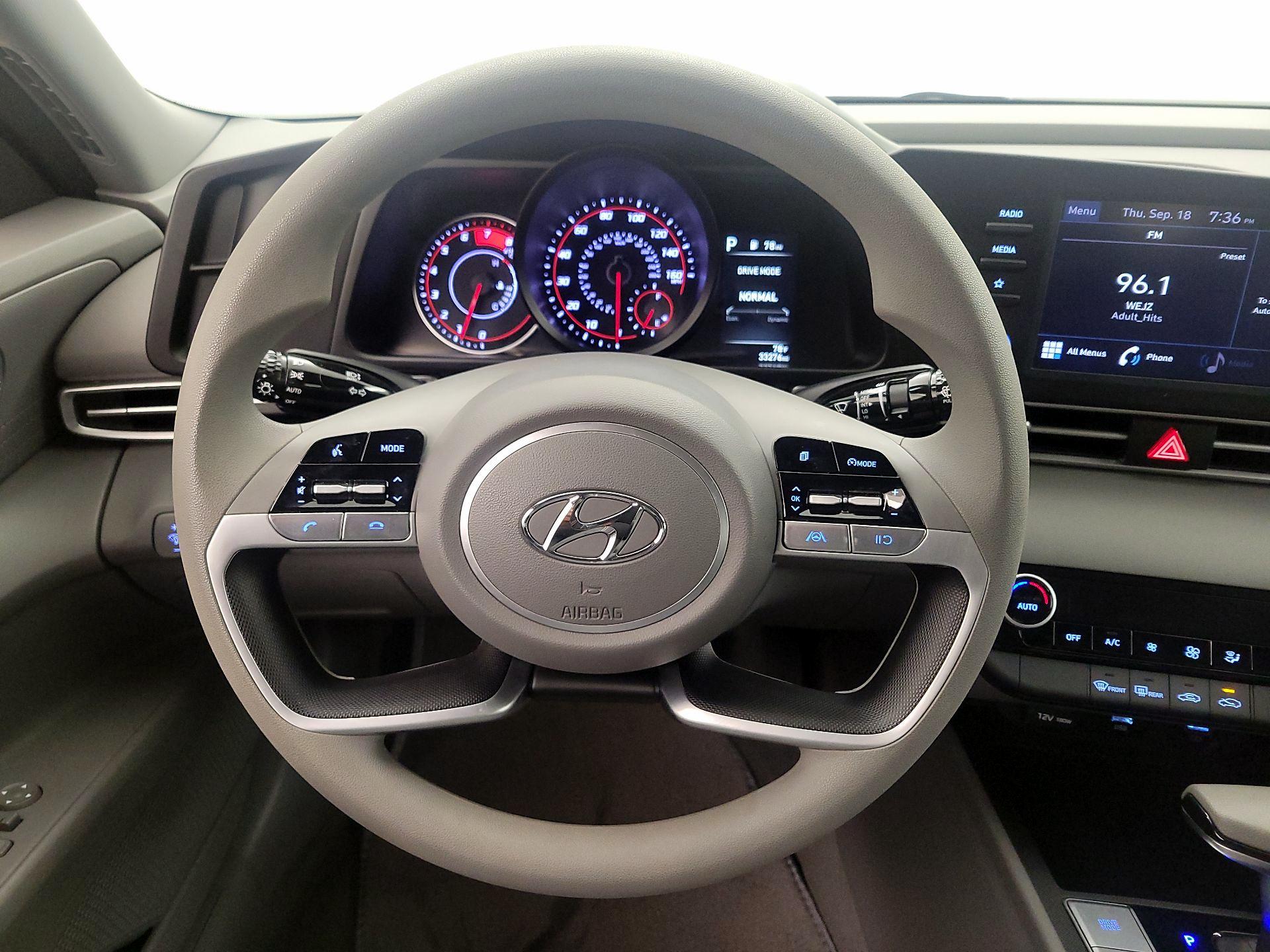 Thumbnail: 2023 Hyundai Elantra - 10