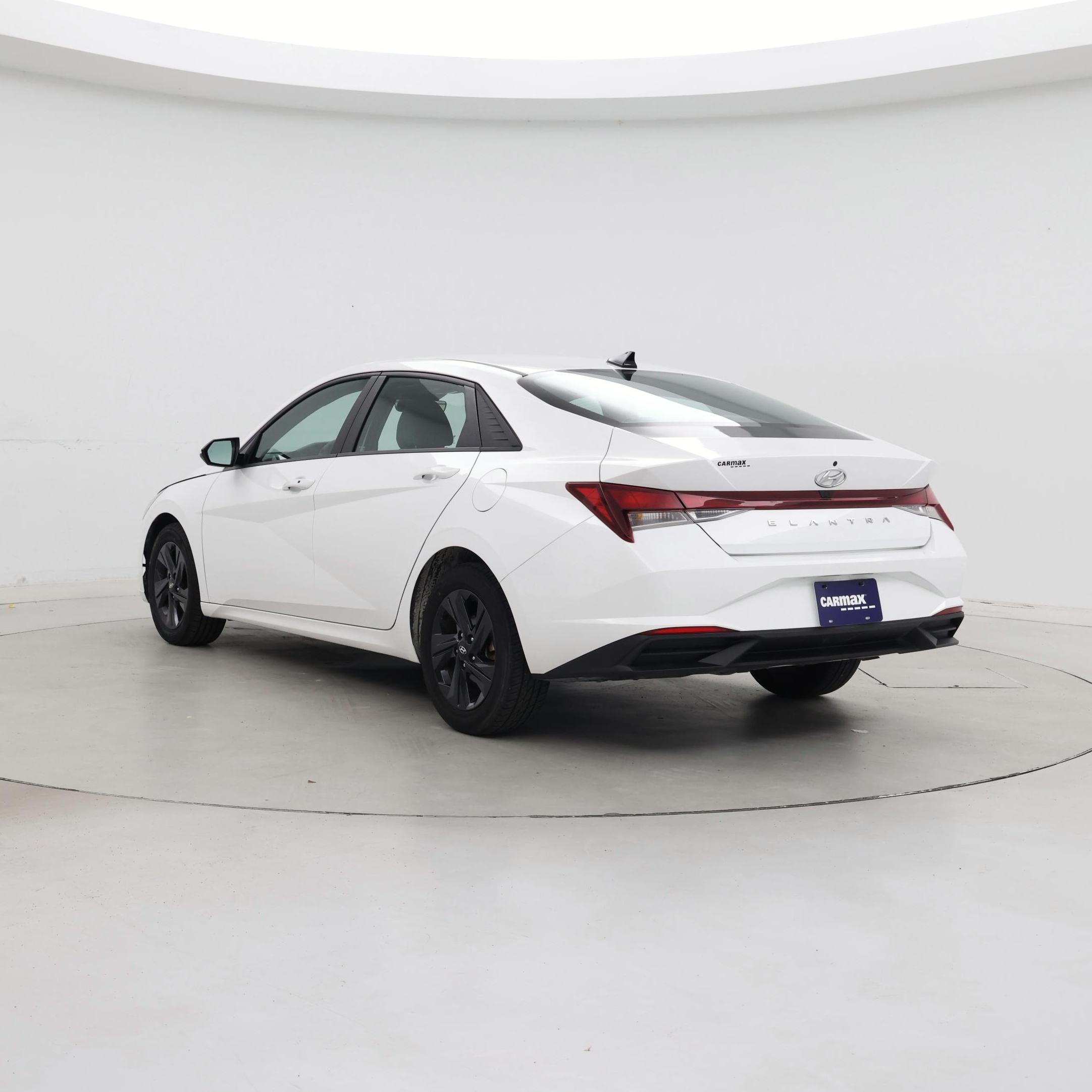 Thumbnail: 2023 Hyundai Elantra - 2