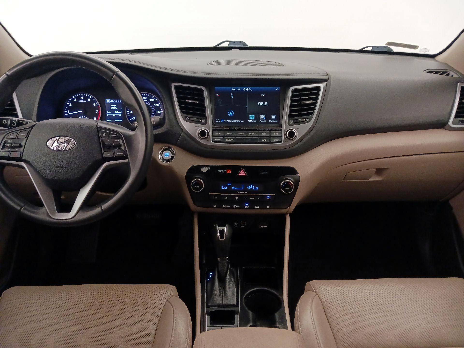 Thumbnail: 2017 Hyundai Tucson - 9