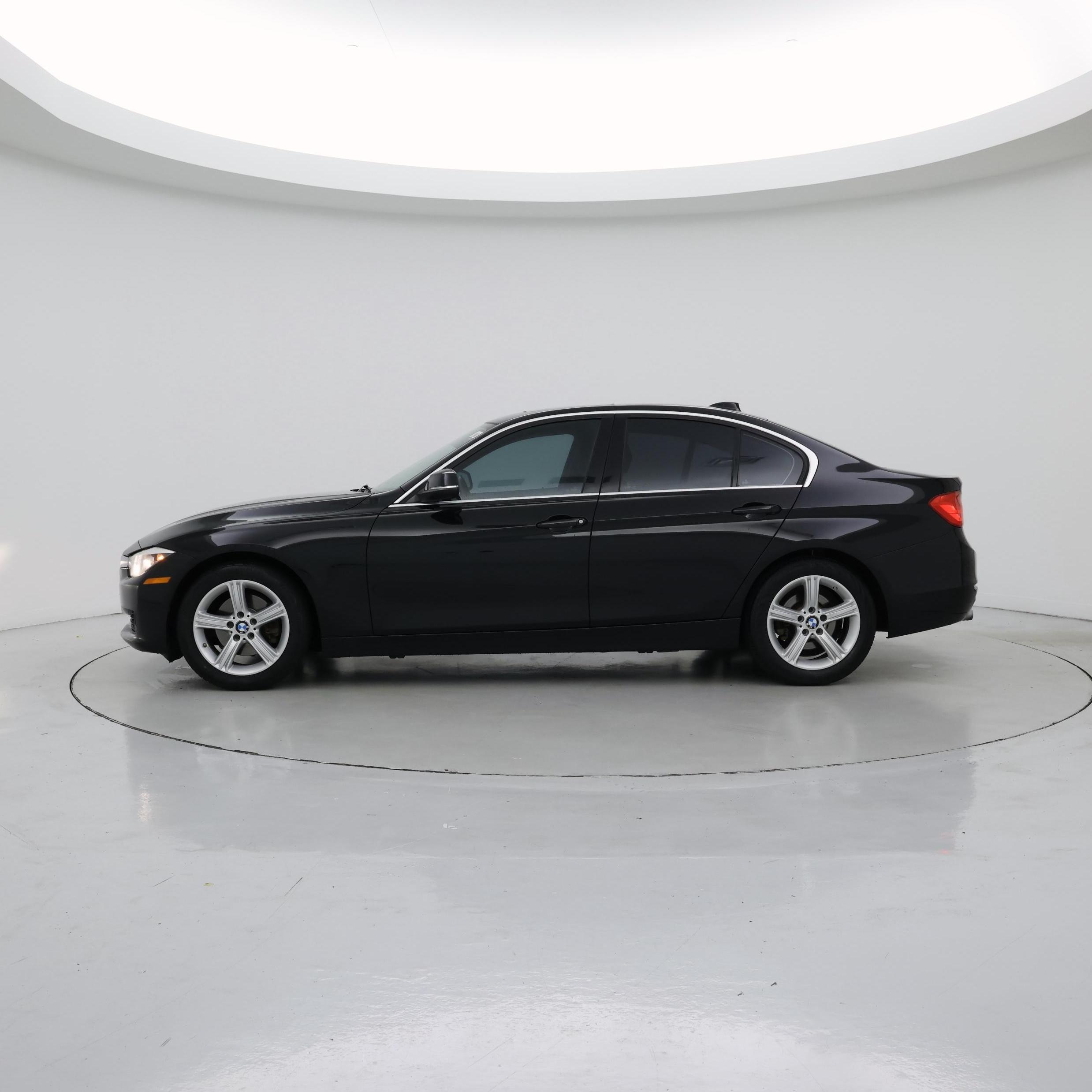 Thumbnail: 2015 BMW 3 Series - 3